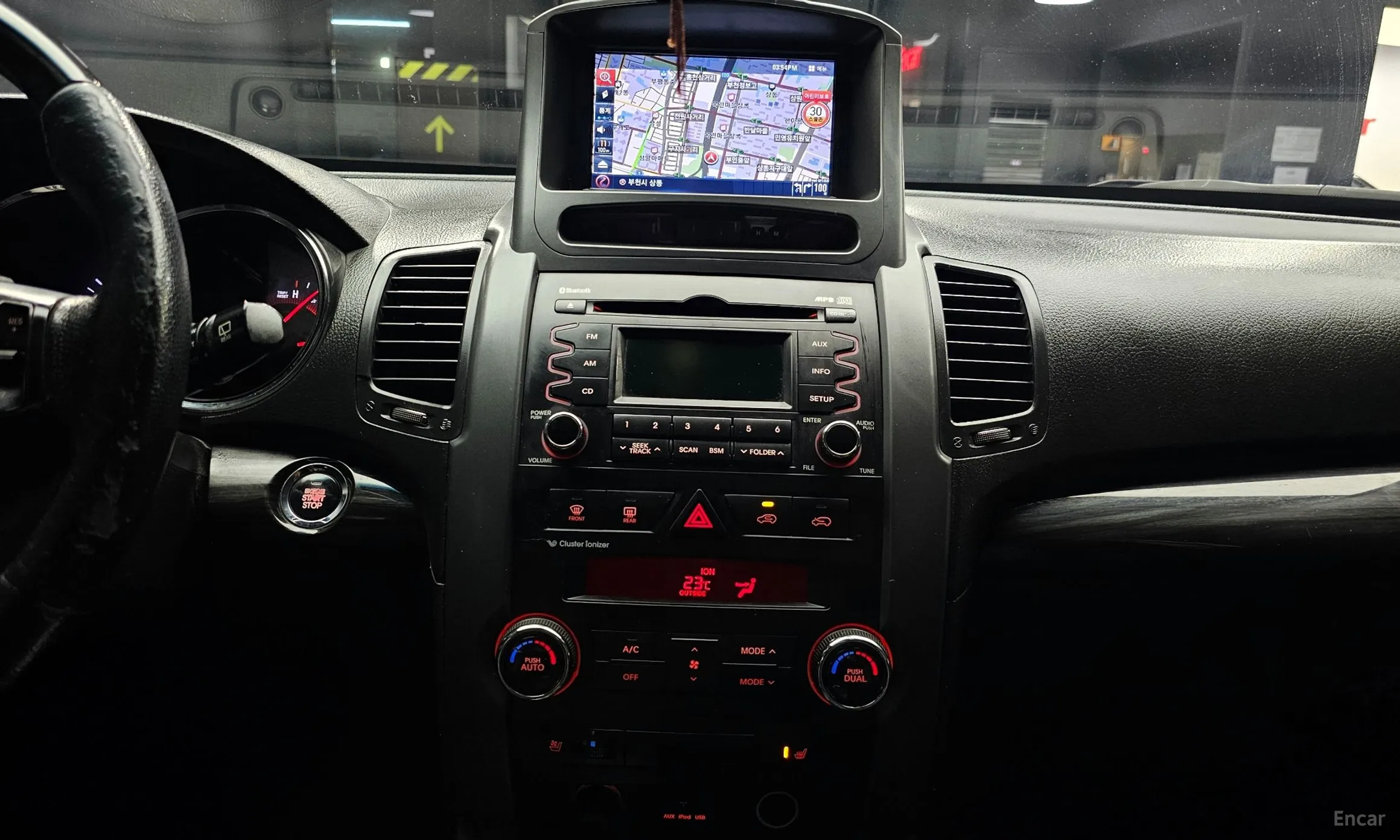 Kia Sorrento R превью 14
