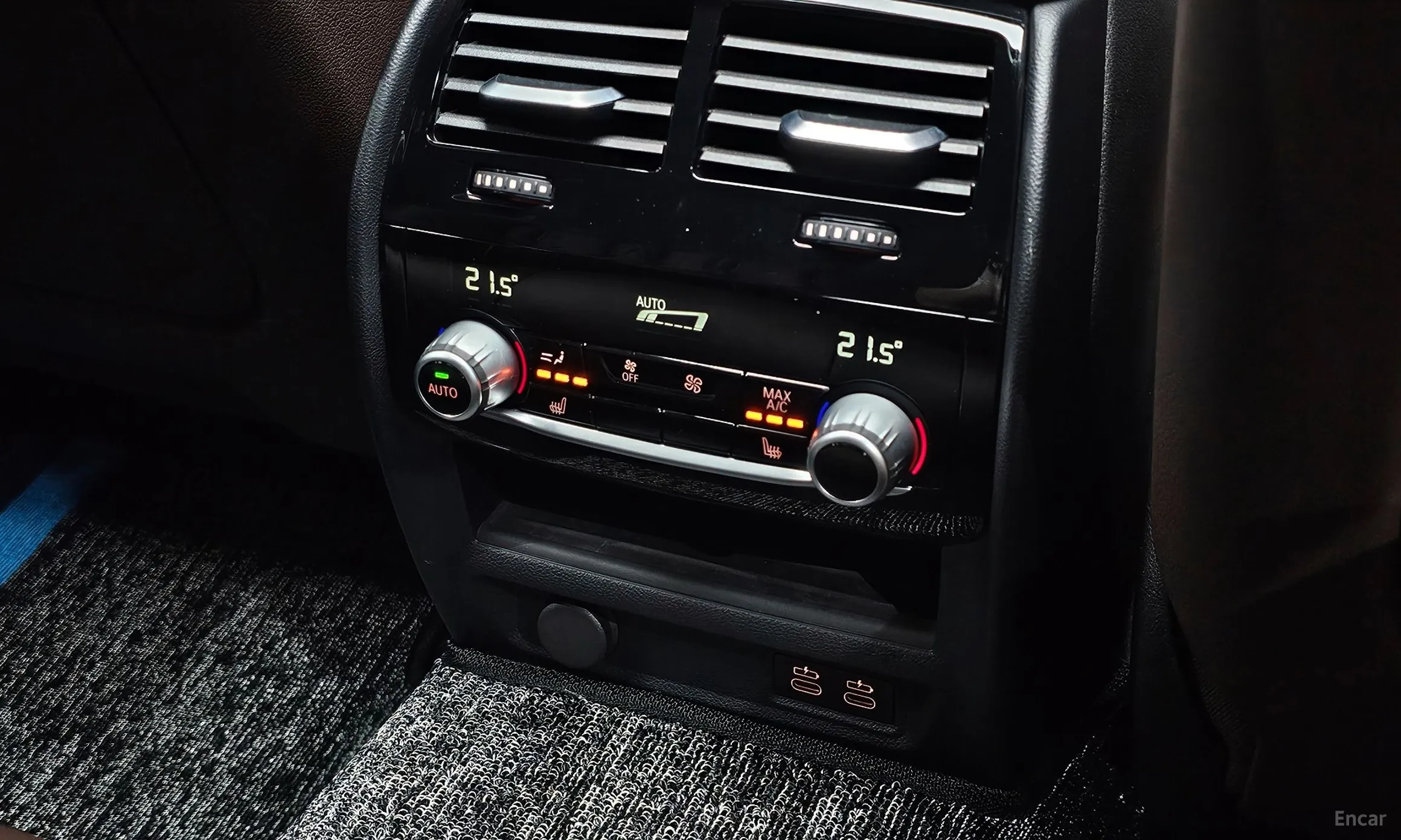 BMW 5 Series (G30) превью 17