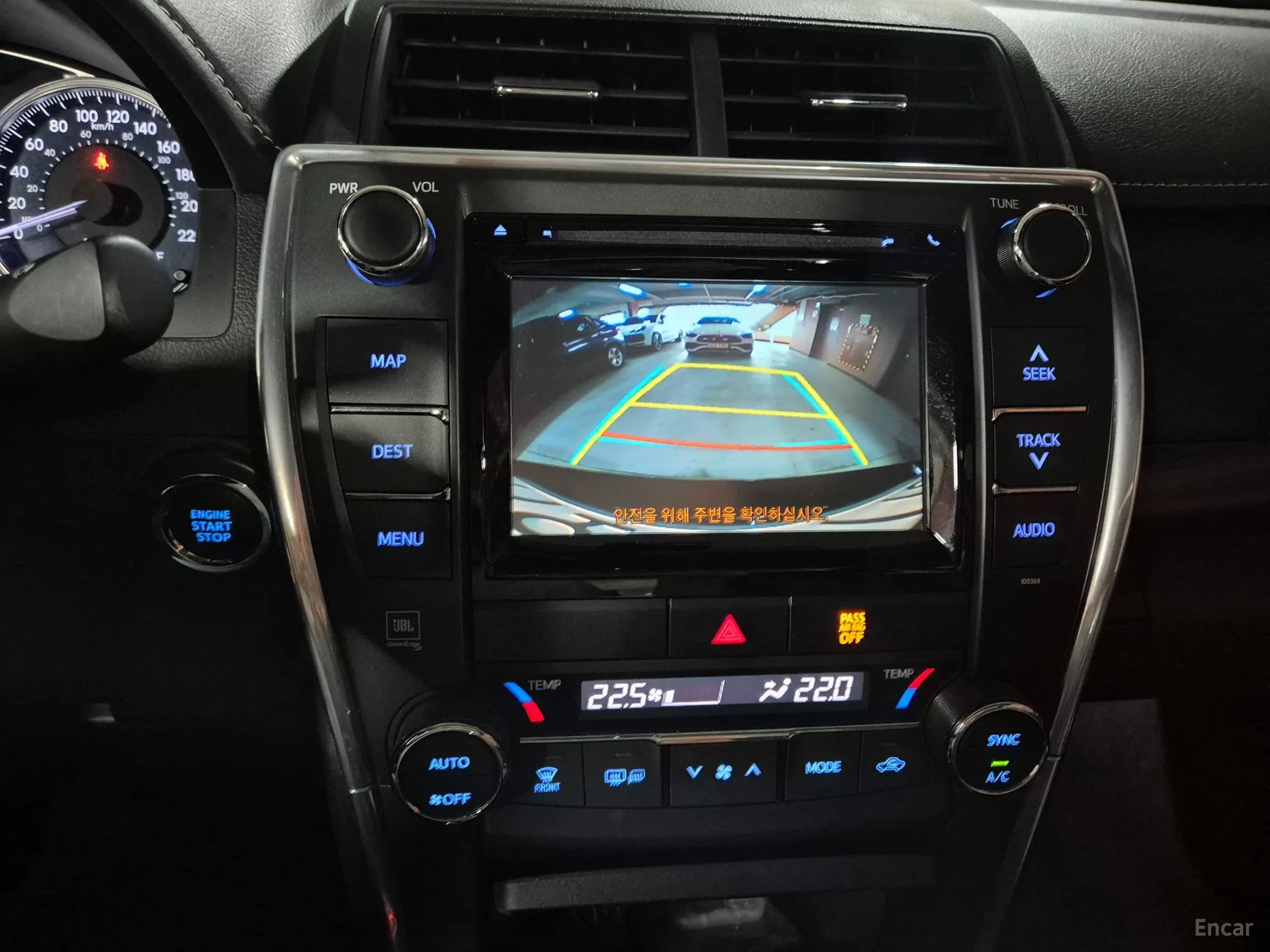 Toyota New Camry превью 14