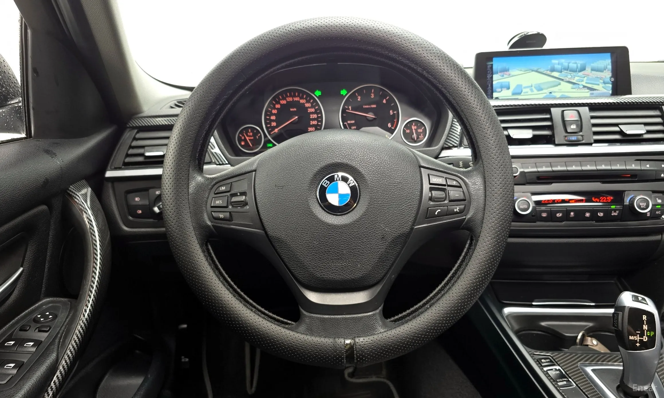 BMW 3 Series (F30) превью 13