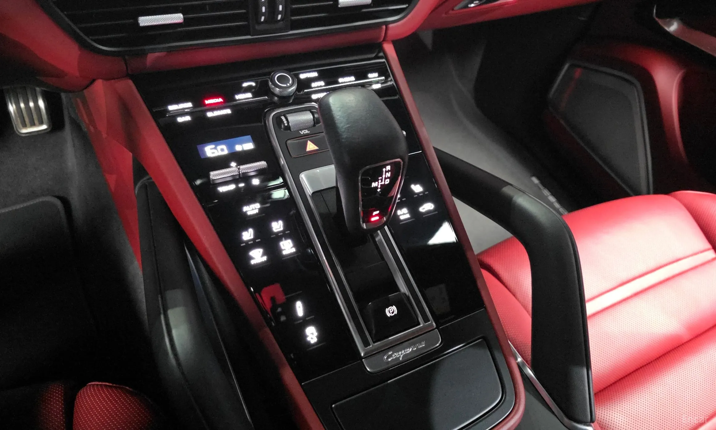 Porsche Cayenne (PO536) превью 9