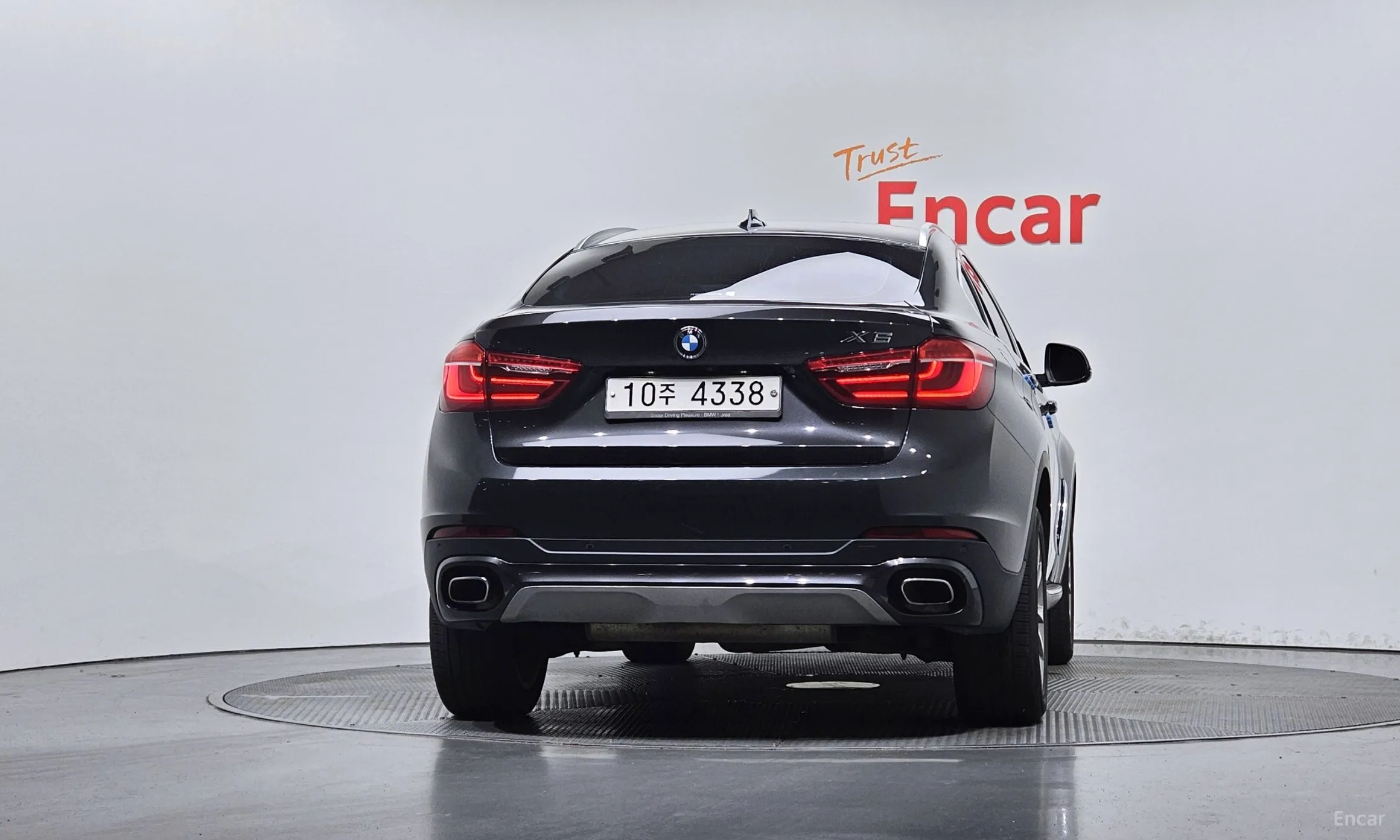 BMW X6 (F16) превью 4