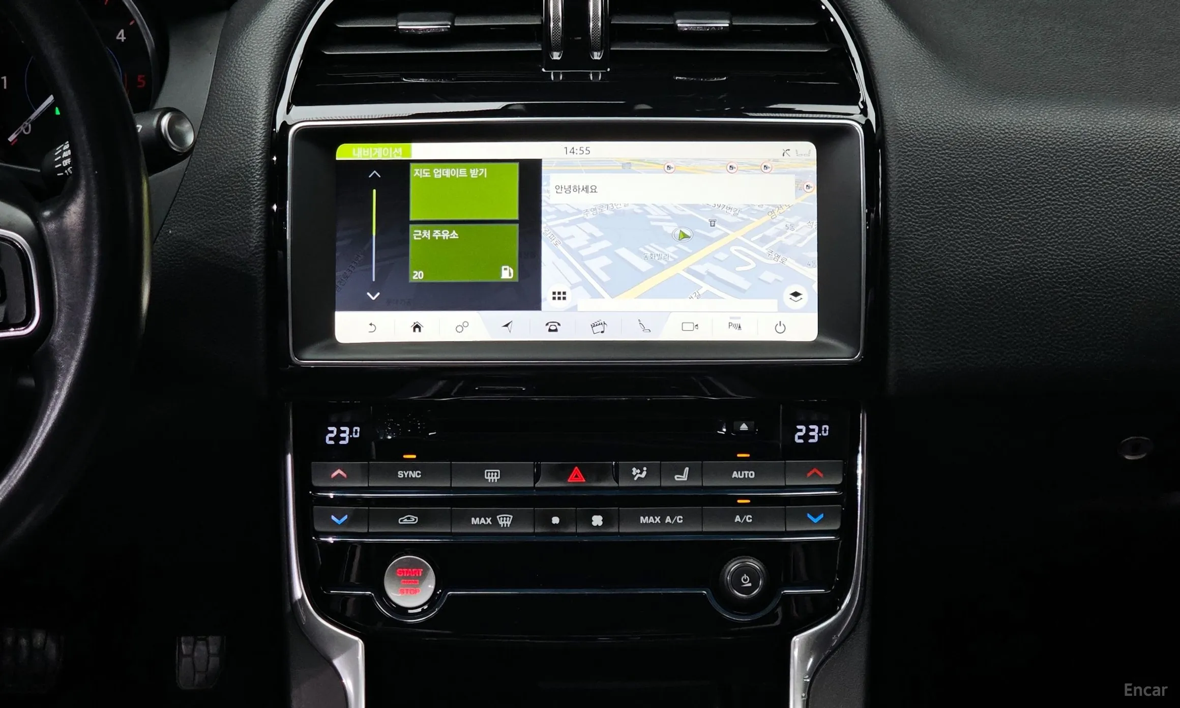 Jaguar XE превью 14
