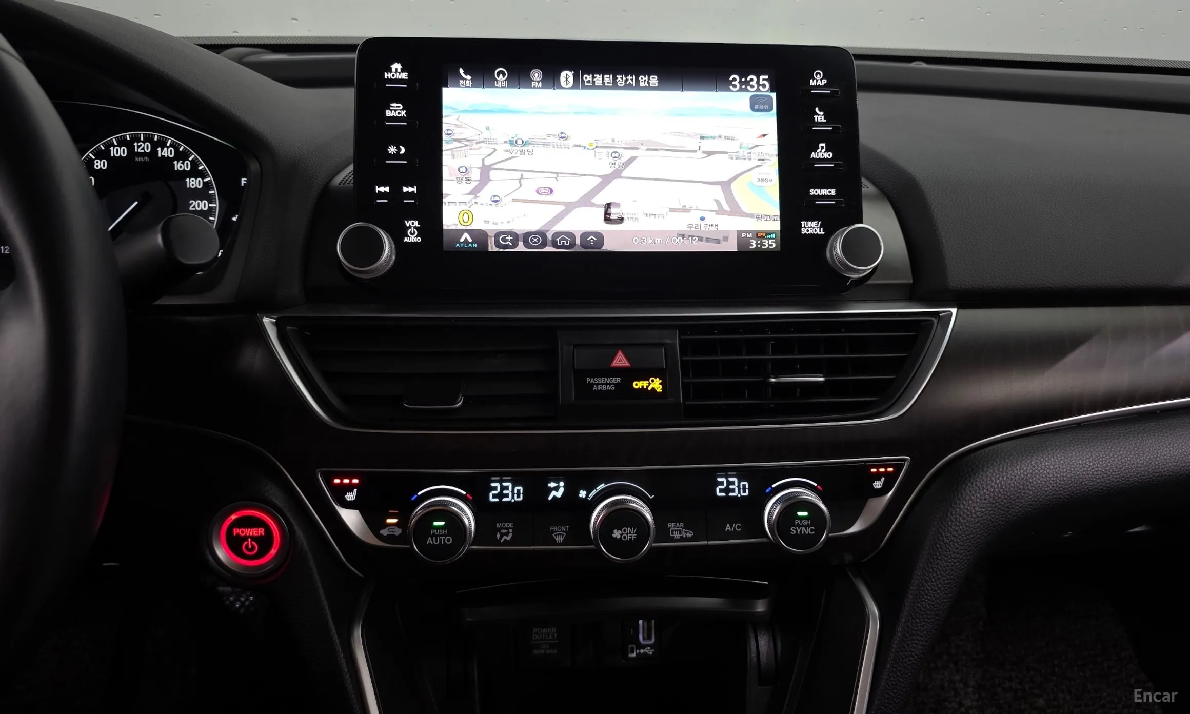 Honda Accord 10th Generation превью 14