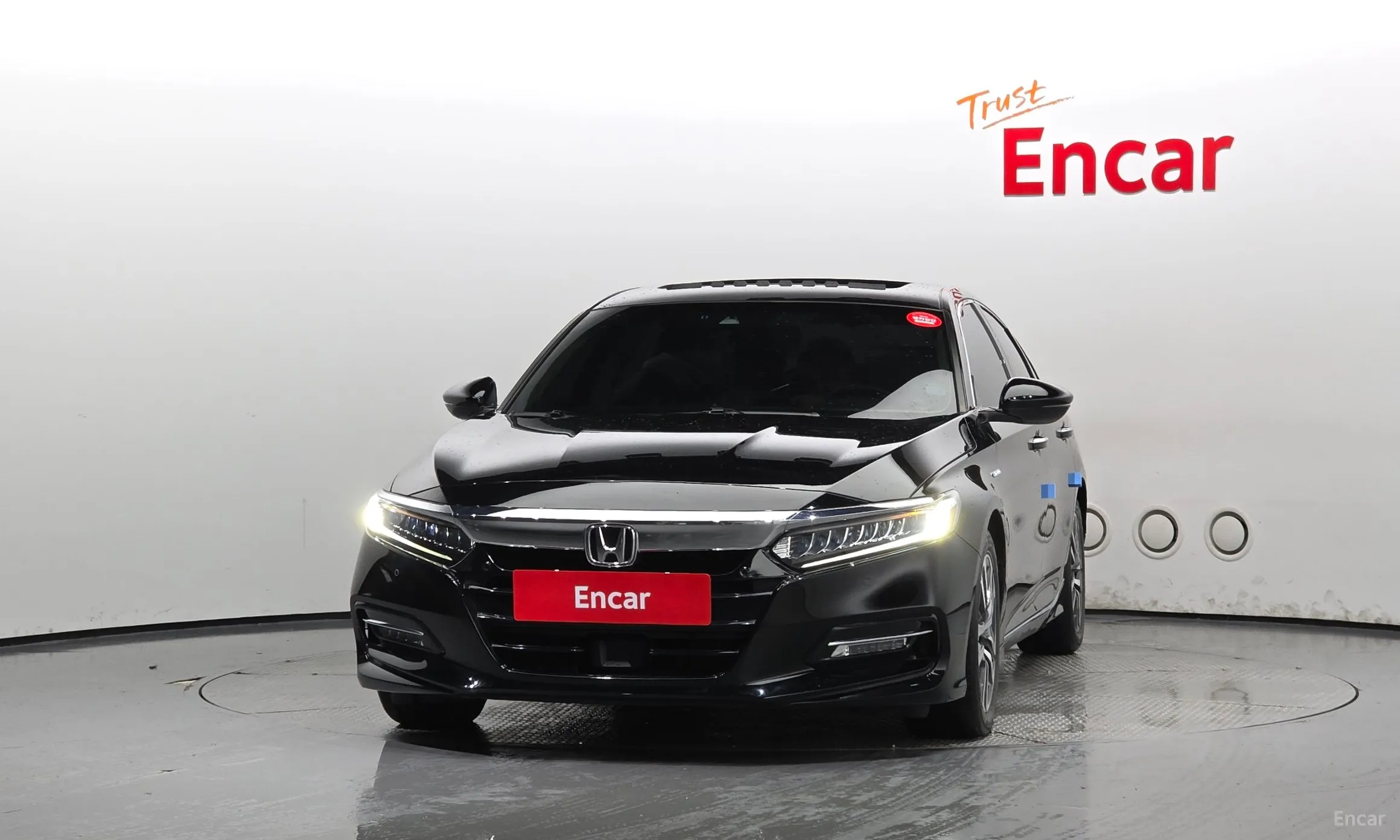 Honda Accord 10th Generation превью 3