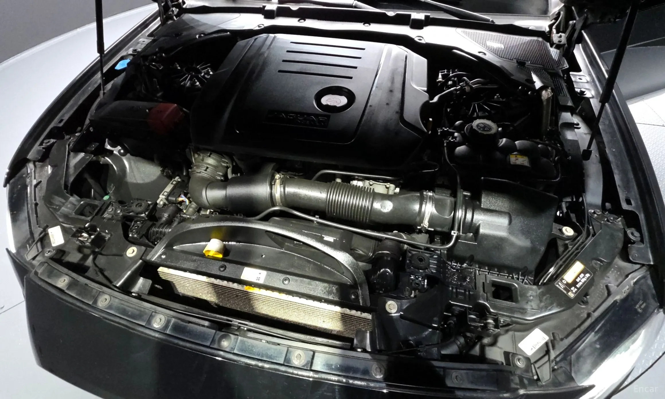 Jaguar XF (x260) превью 6