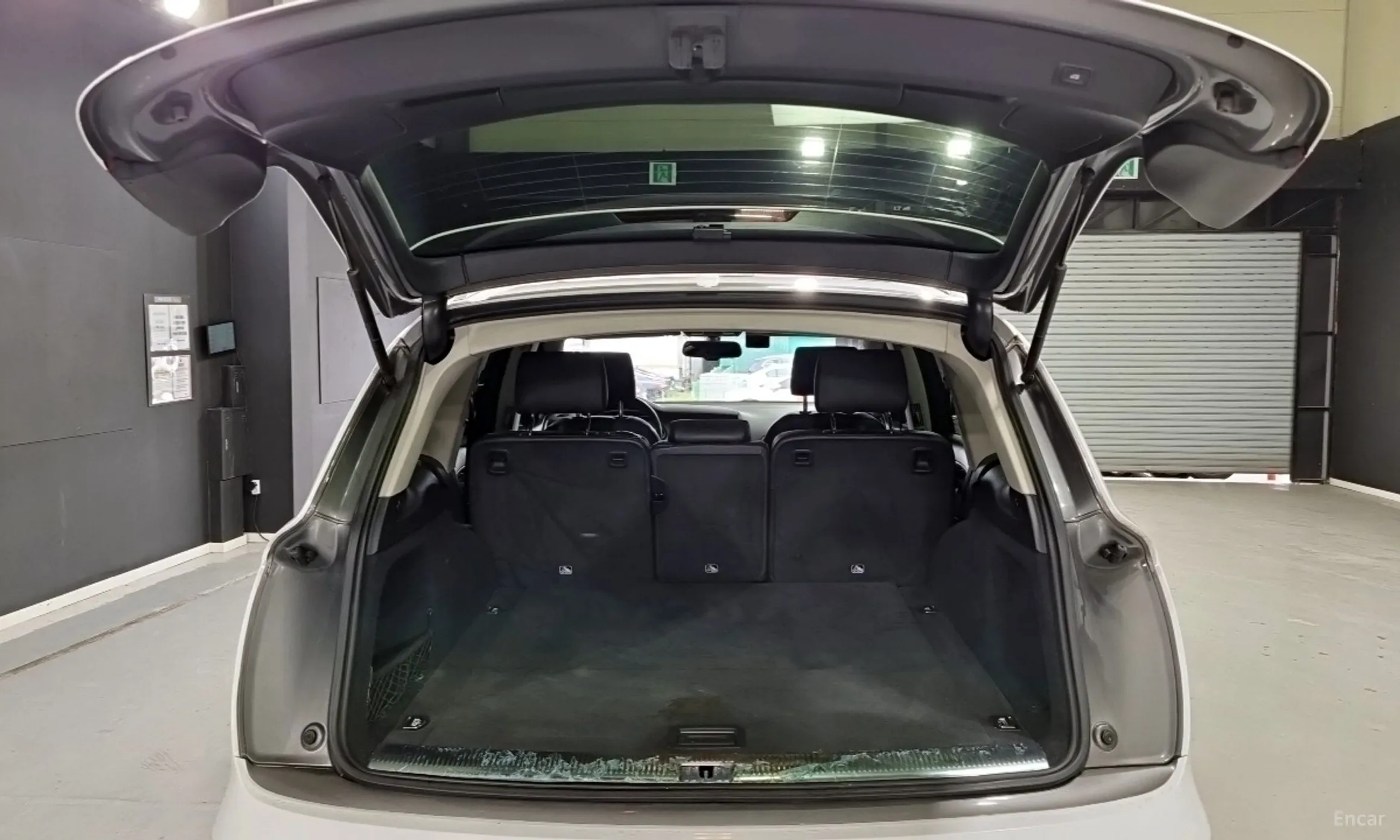 Audi Q7 превью 15