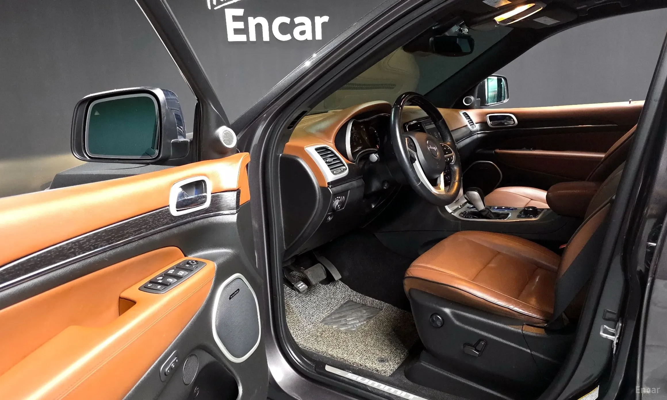 Jeep Grand Cherokee превью 10