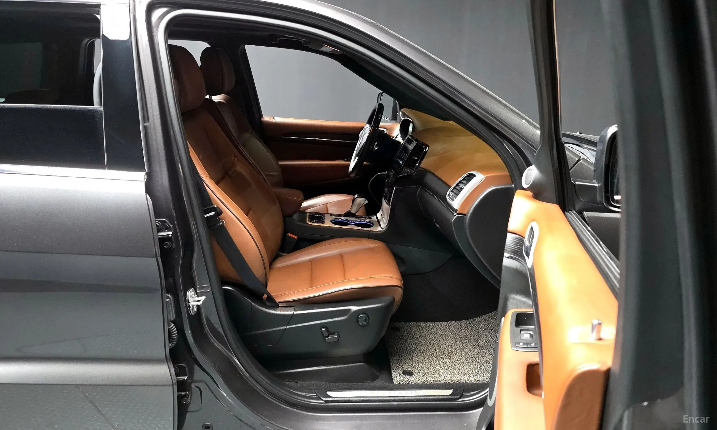 Jeep Grand Cherokee превью 11