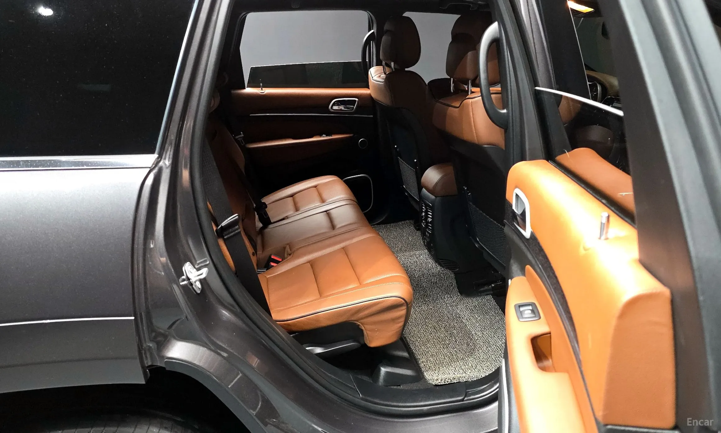 Jeep Grand Cherokee превью 12