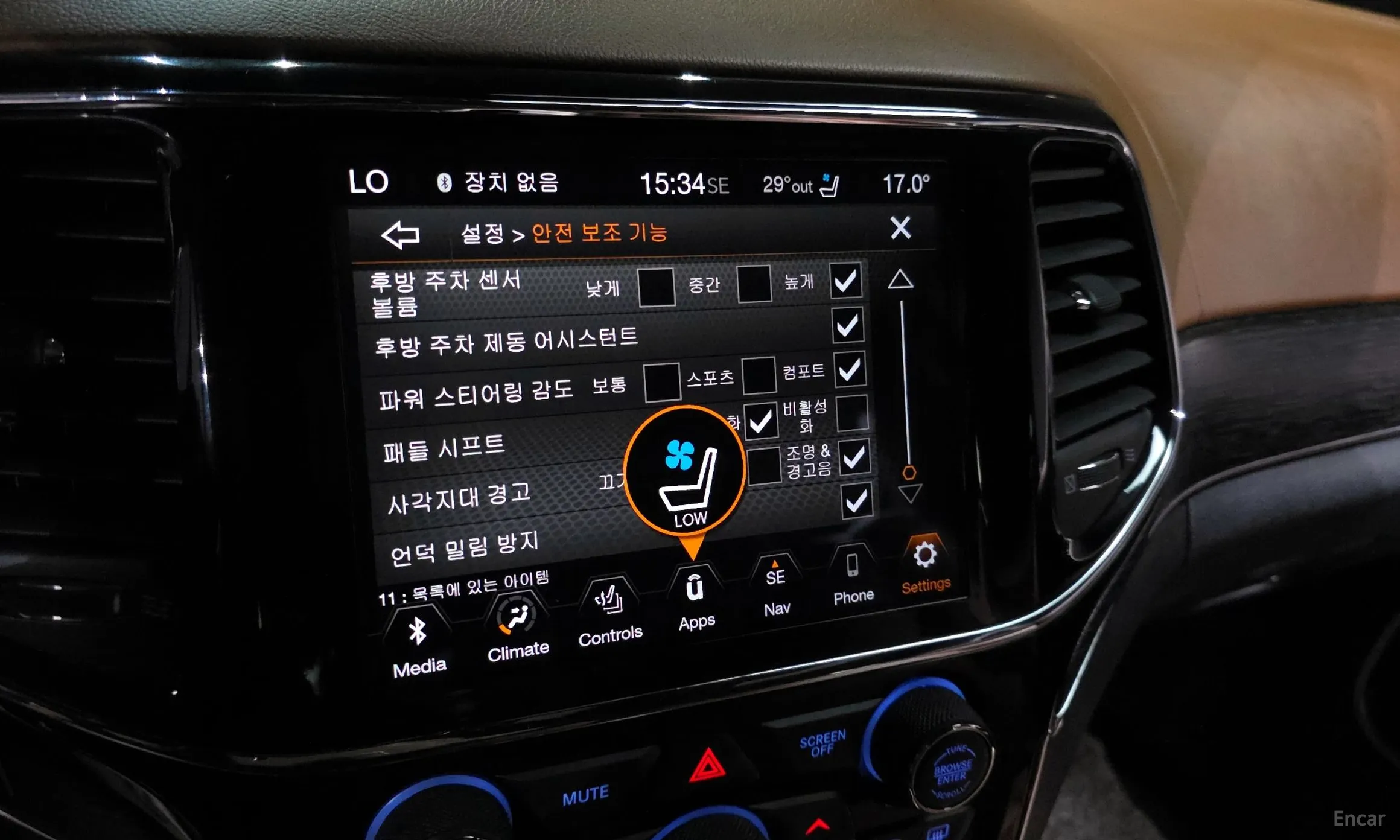 Jeep Grand Cherokee превью 16