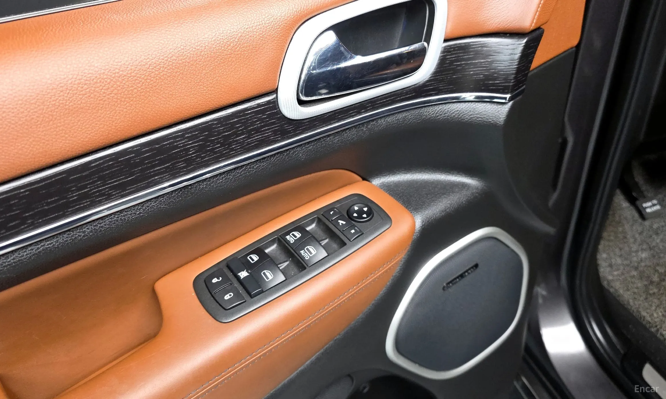 Jeep Grand Cherokee превью 17
