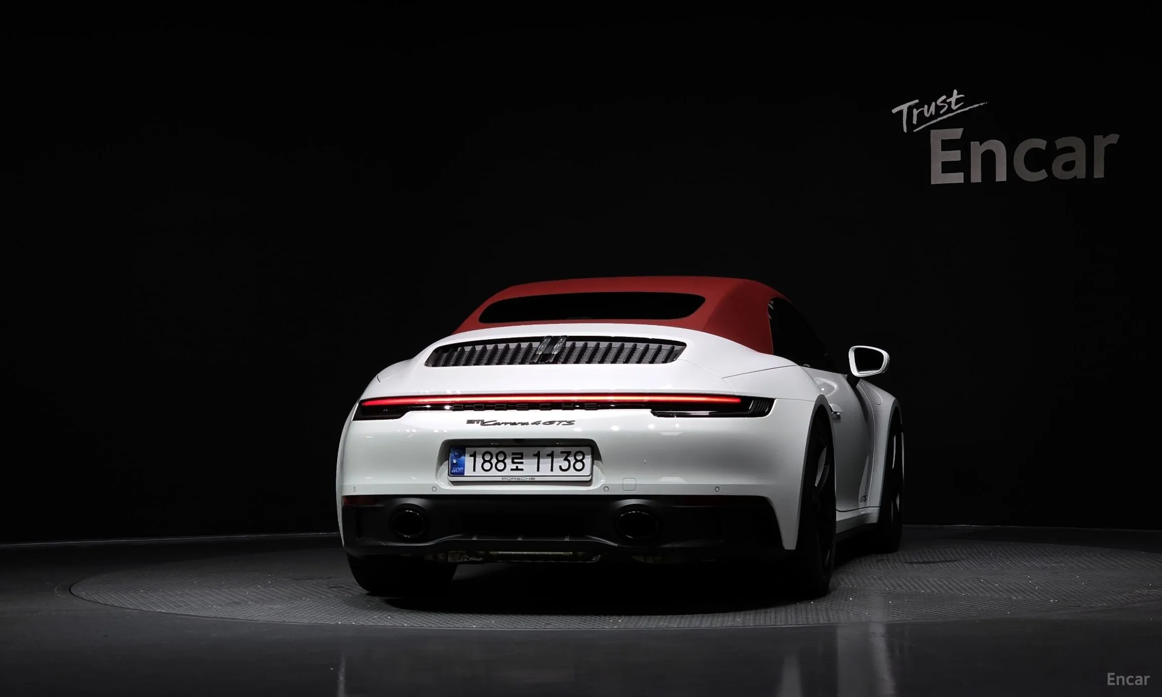 Porsche 911 (992) превью 4