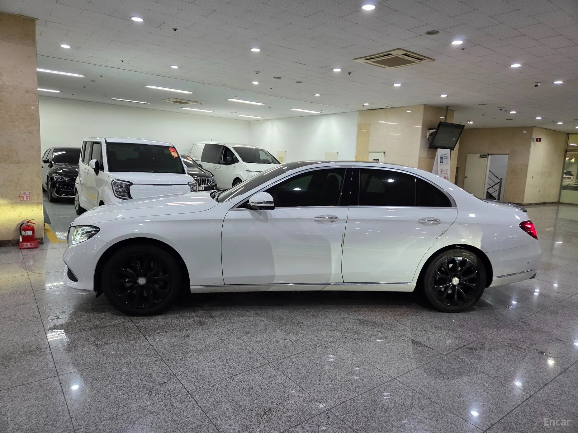 Mercedes Benz E-Class W213 превью 6