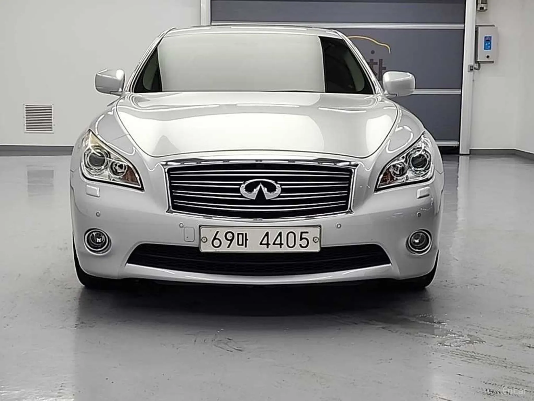 Infiniti M37
