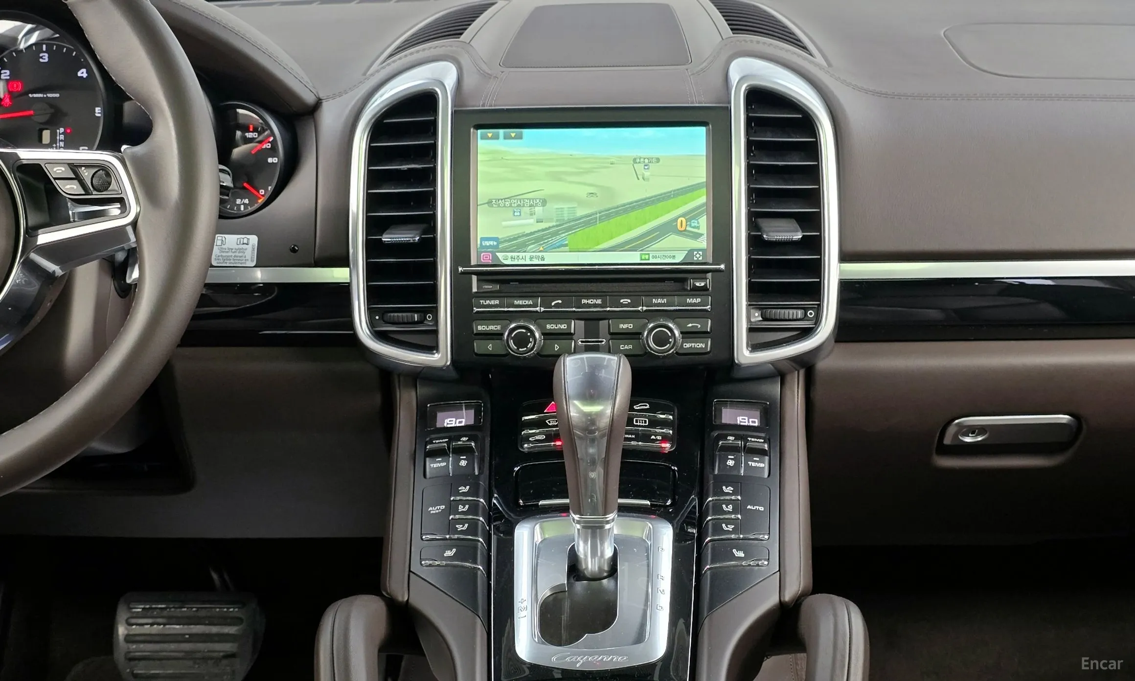 Porsche New Cayenne превью 14