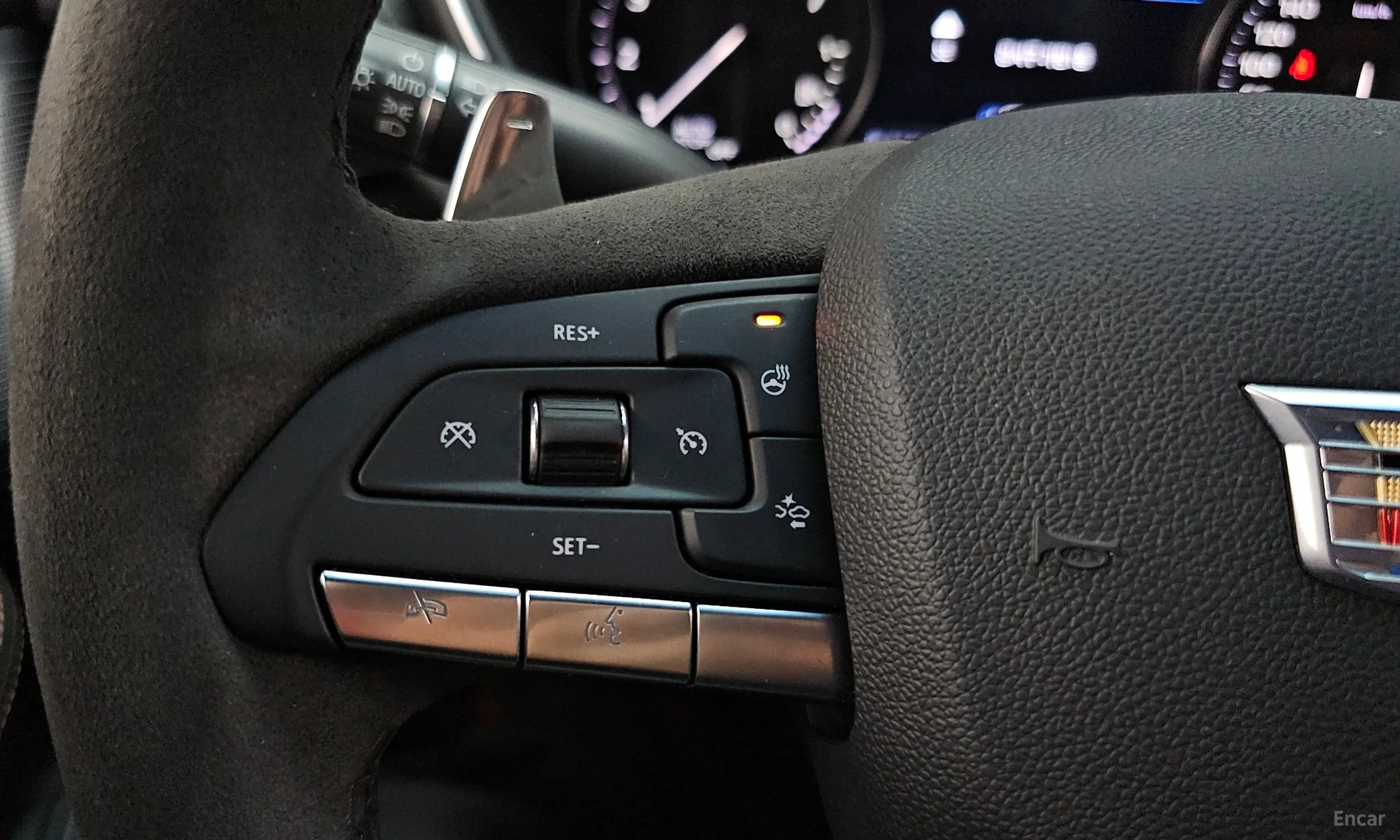 Cadillac CT5 превью 18