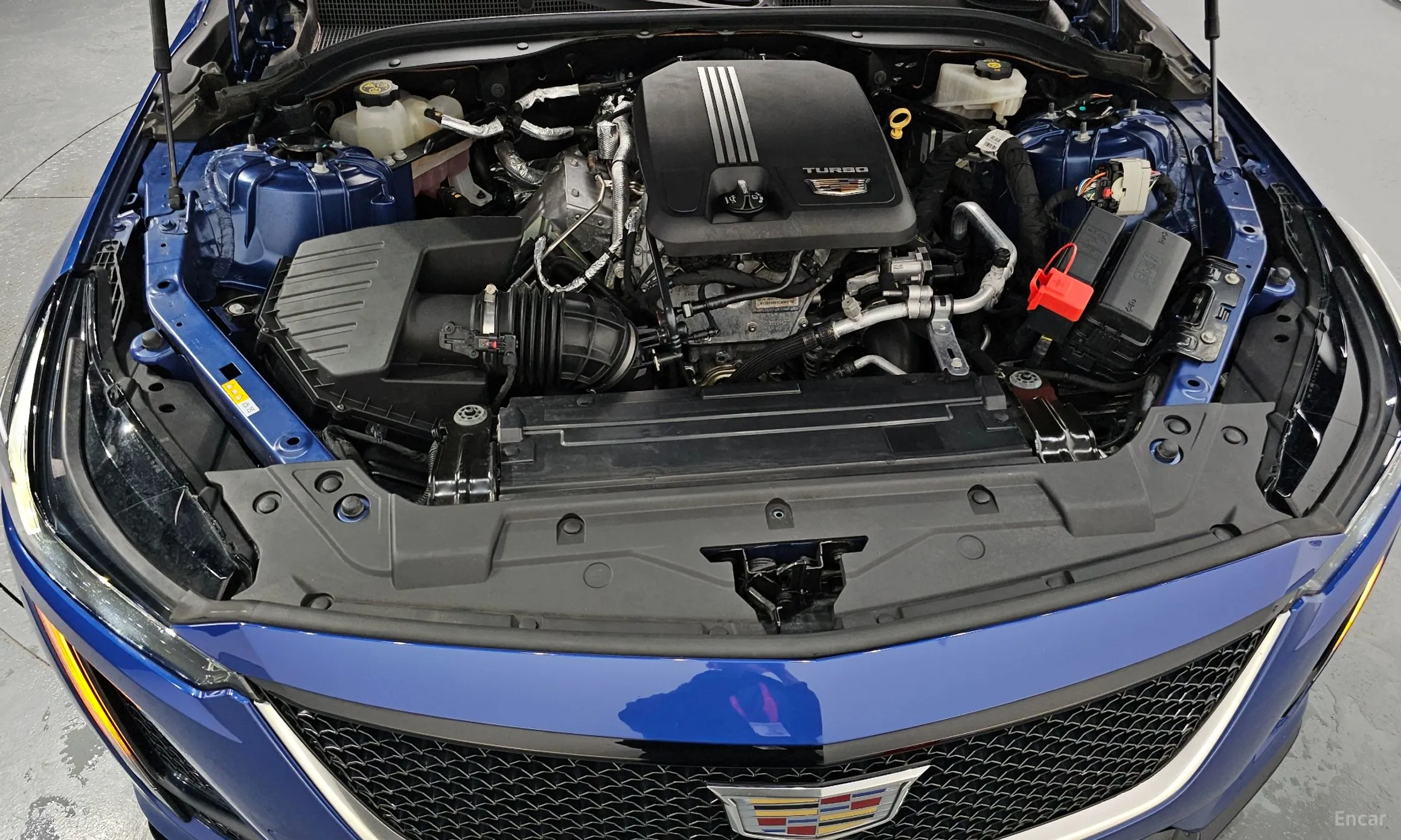 Cadillac CT5 превью 6