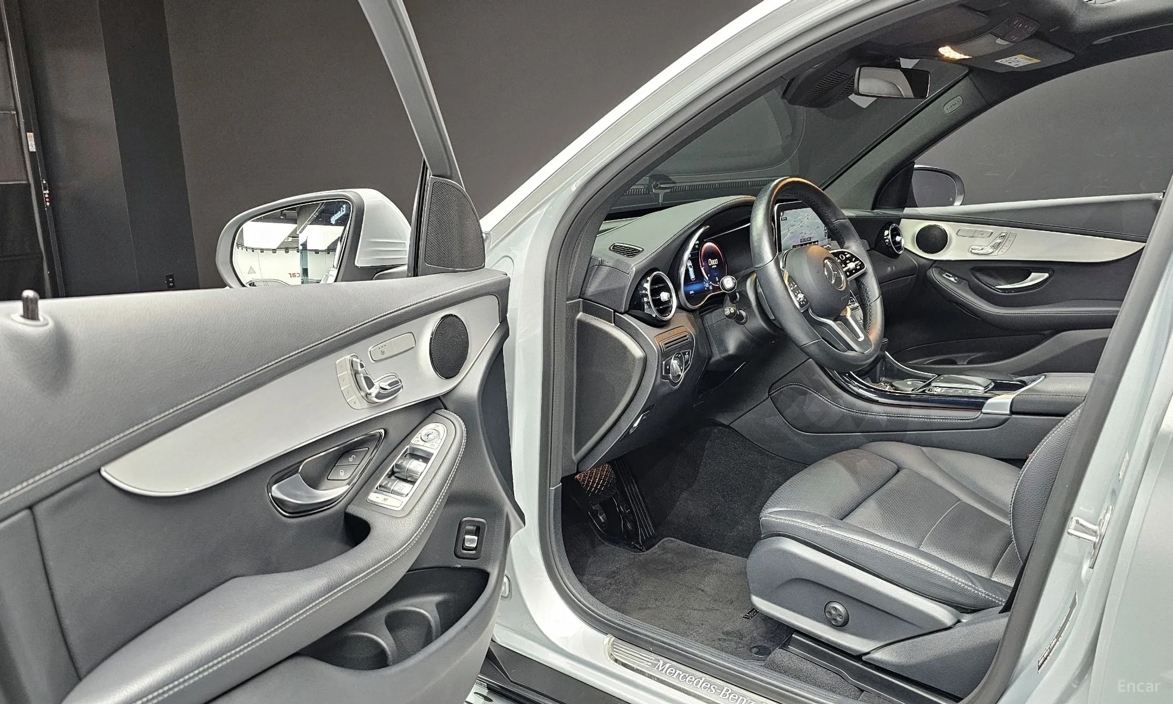 Mercedes Benz GLC-Class X253 превью 11