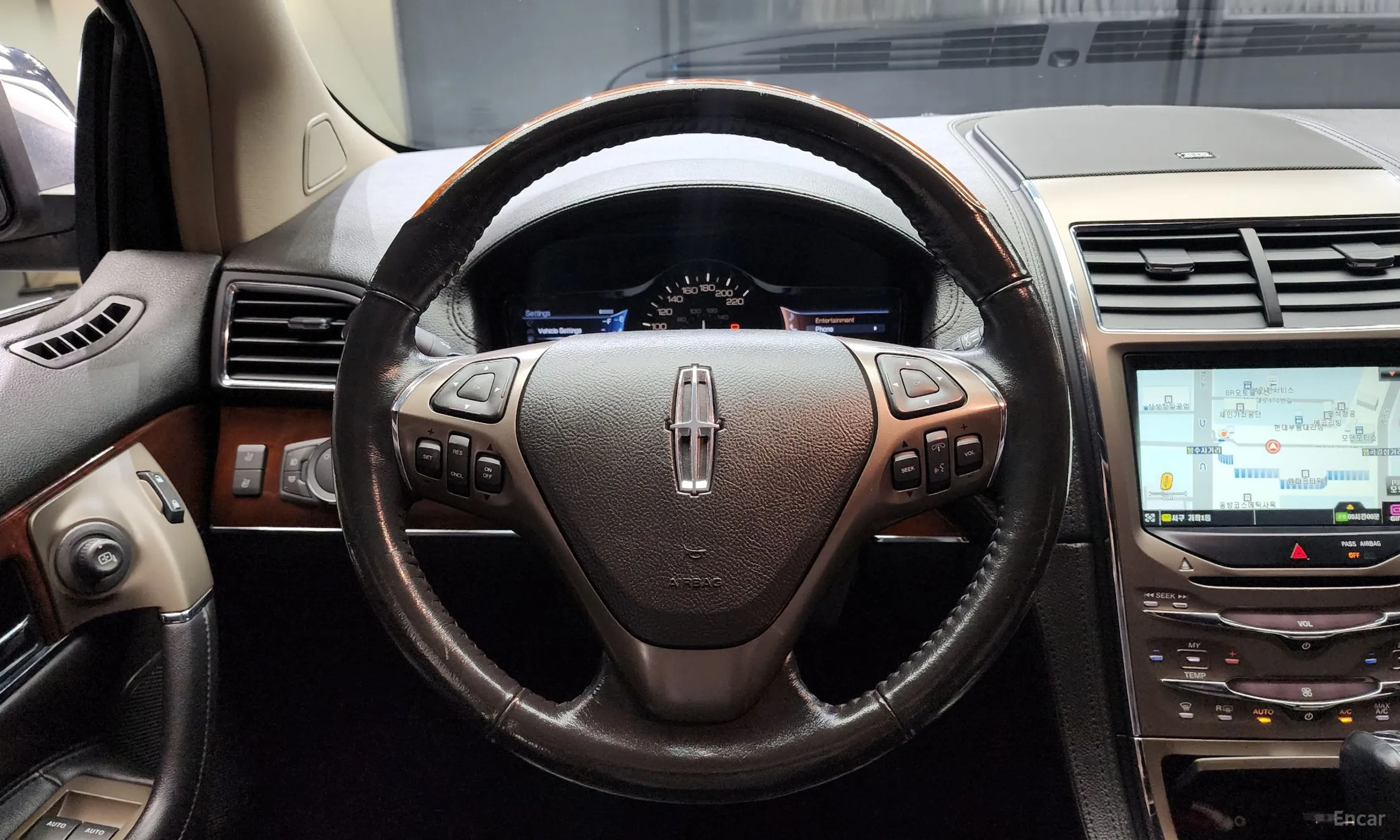 Lincoln New MKX превью 13
