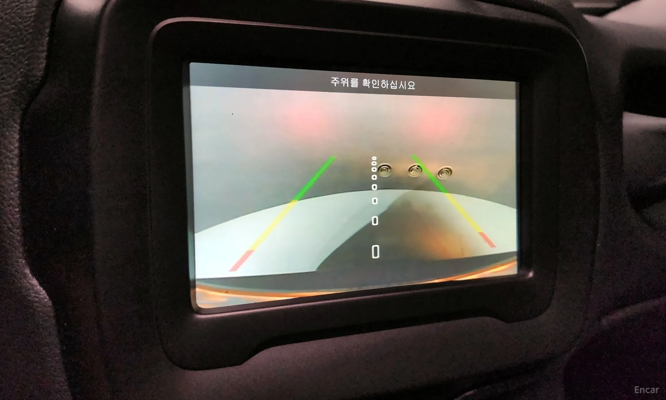 Jeep Renegade превью 15