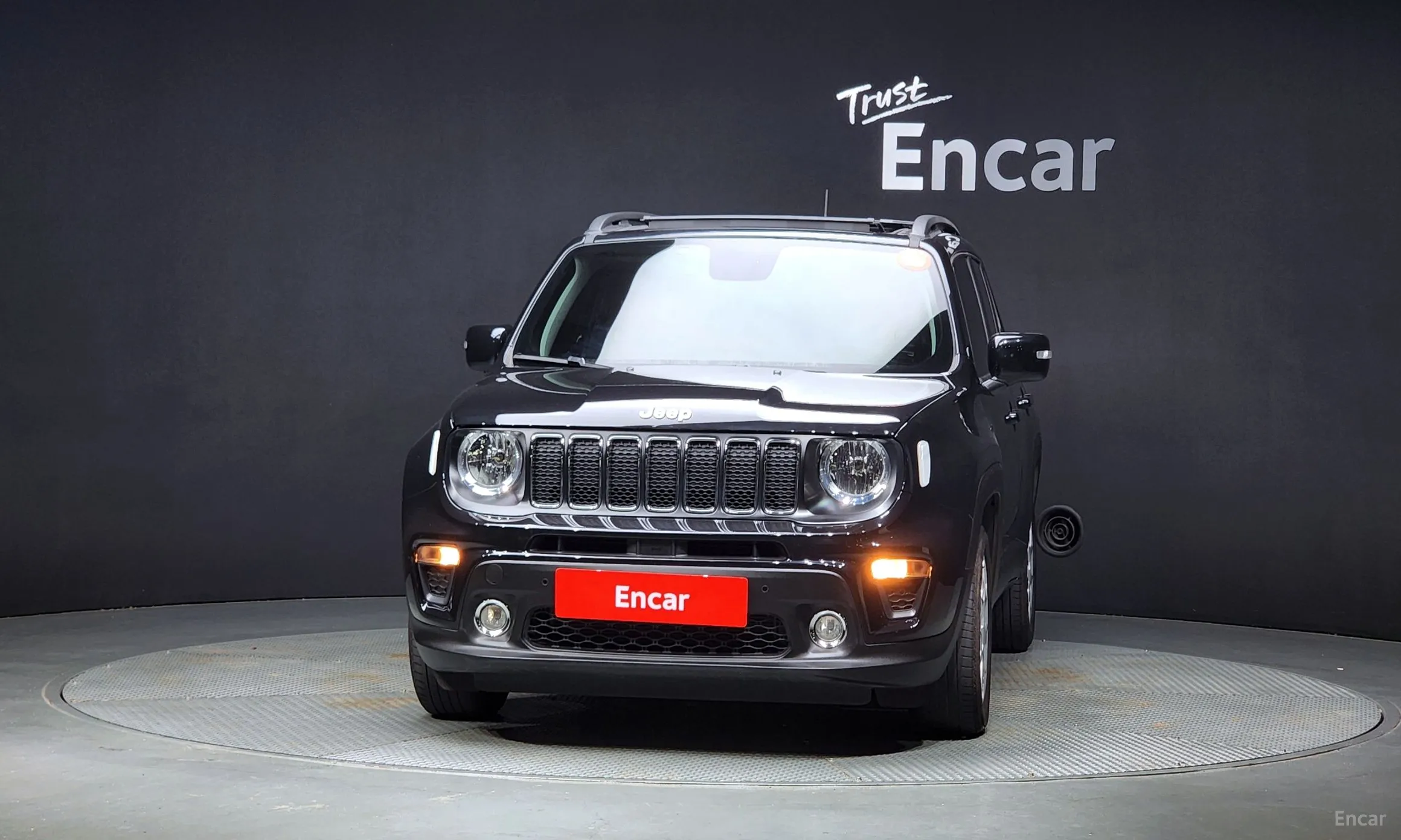 Jeep Renegade превью 3