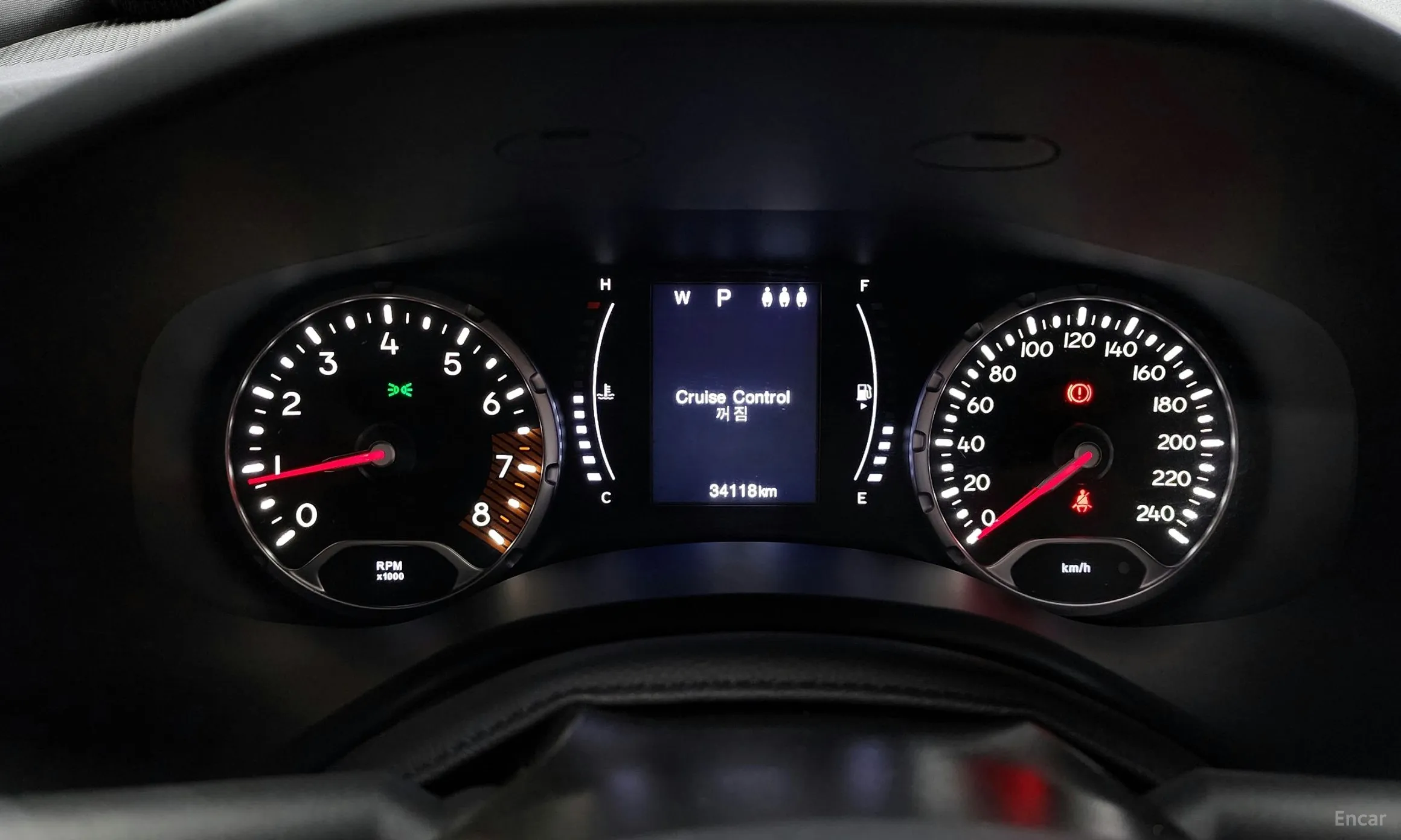 Jeep Renegade превью 8