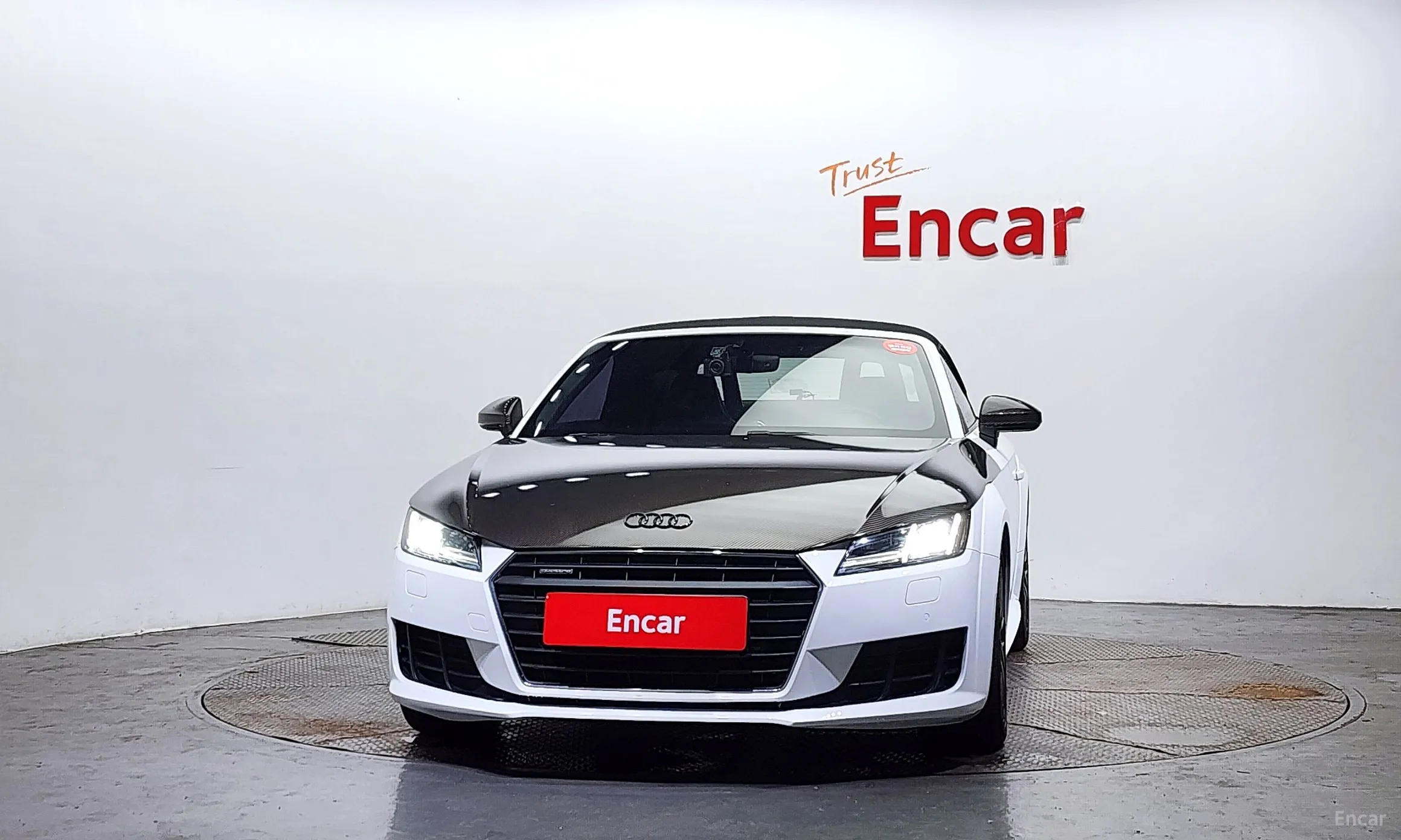 Audi TT (8S) превью 3