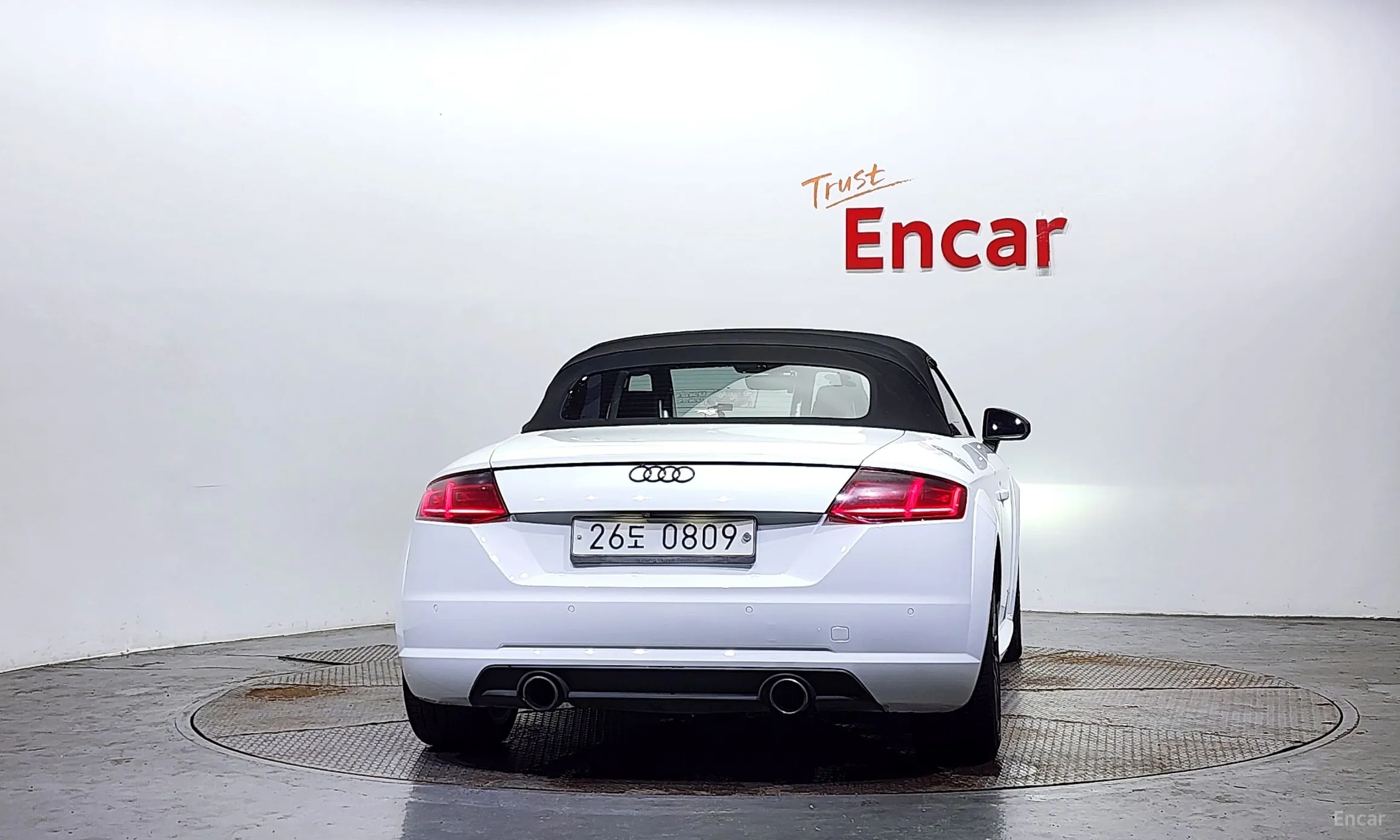 Audi TT (8S) превью 4