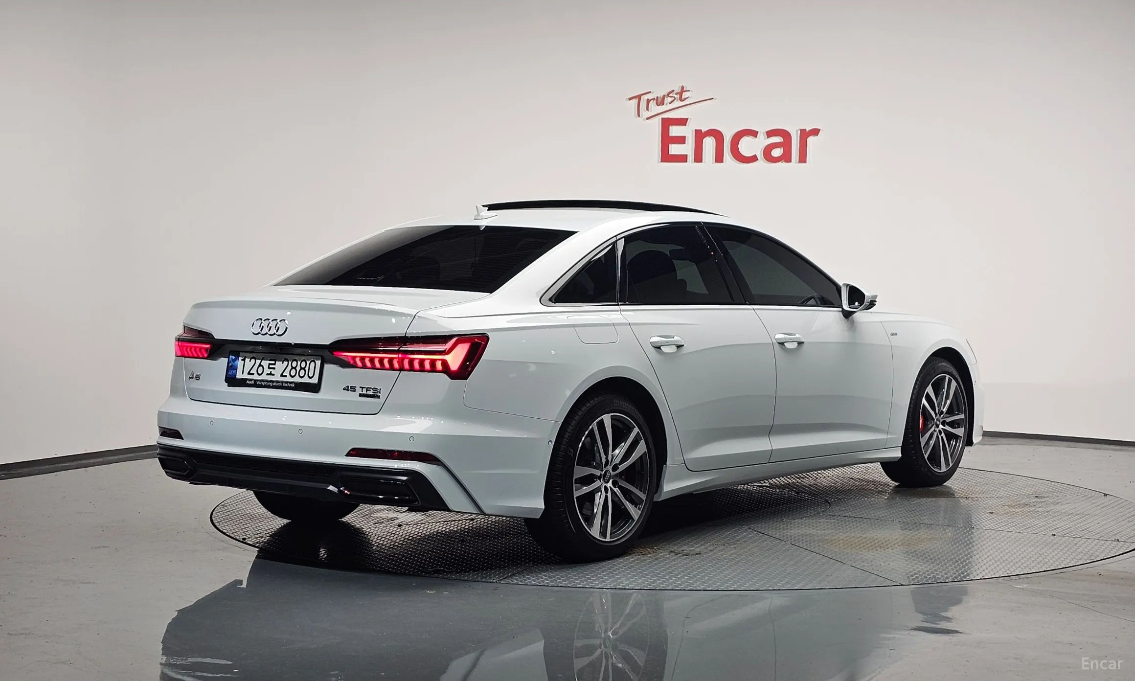 Audi A6 (C8)