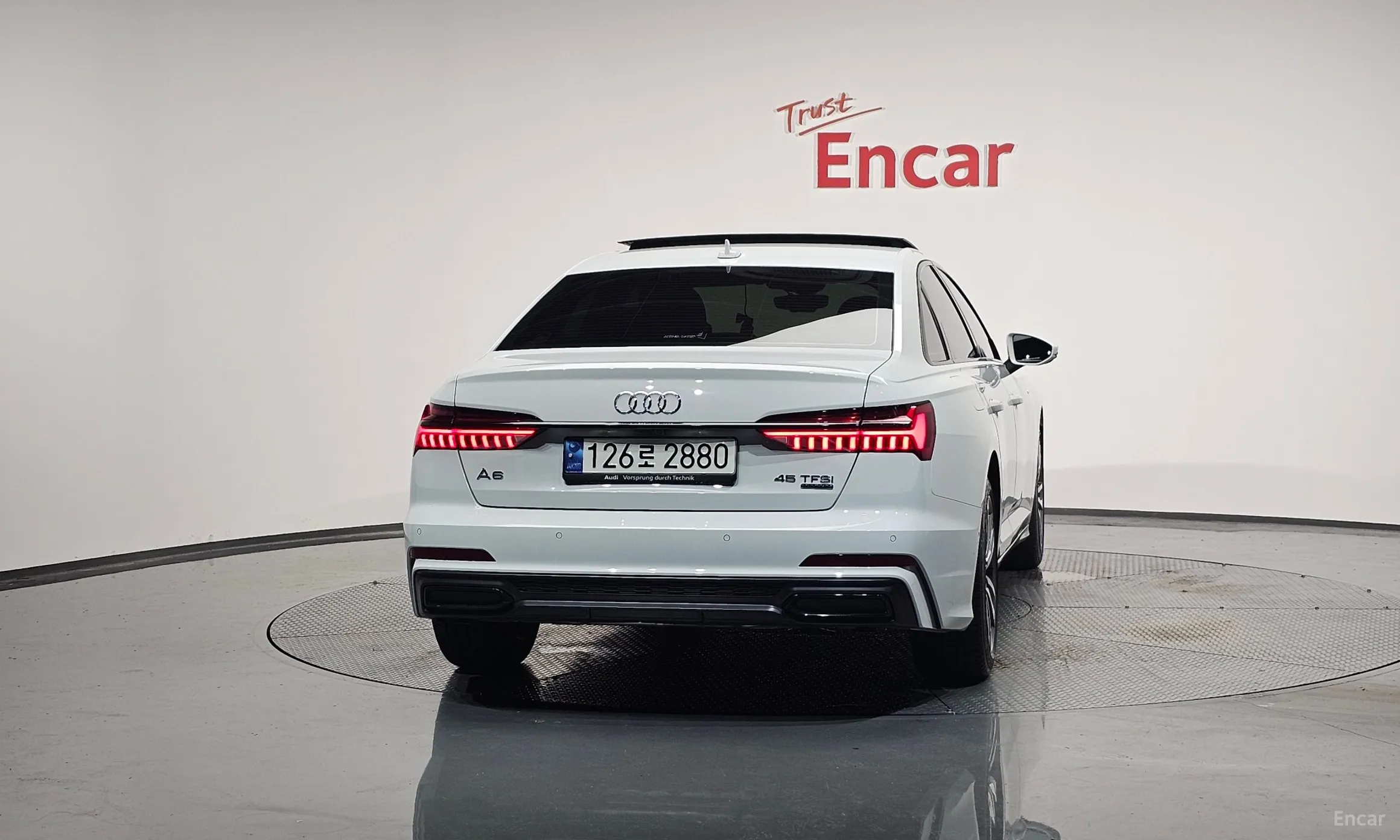 Audi A6 (C8) превью 4
