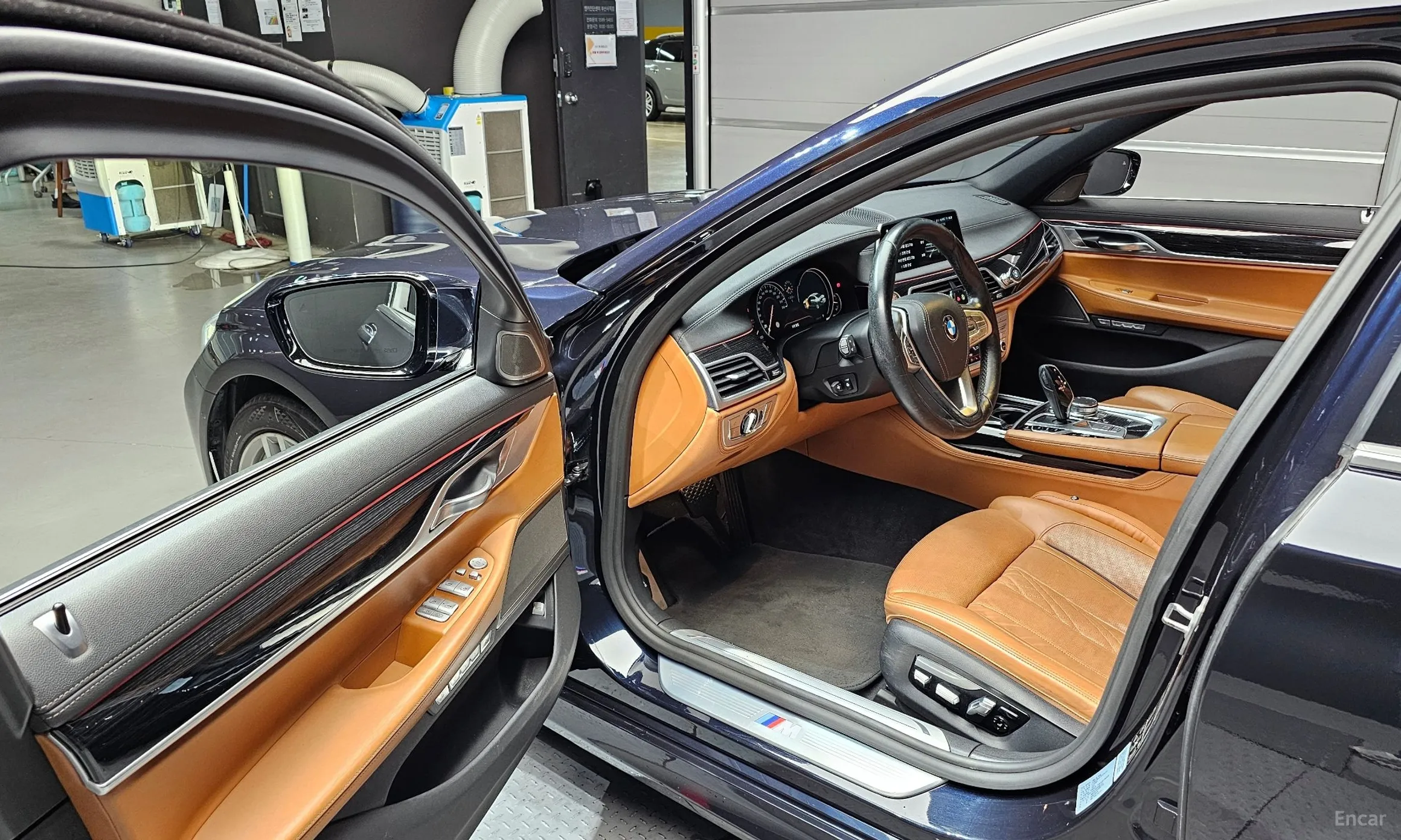 BMW 7 Series (G11) превью 10