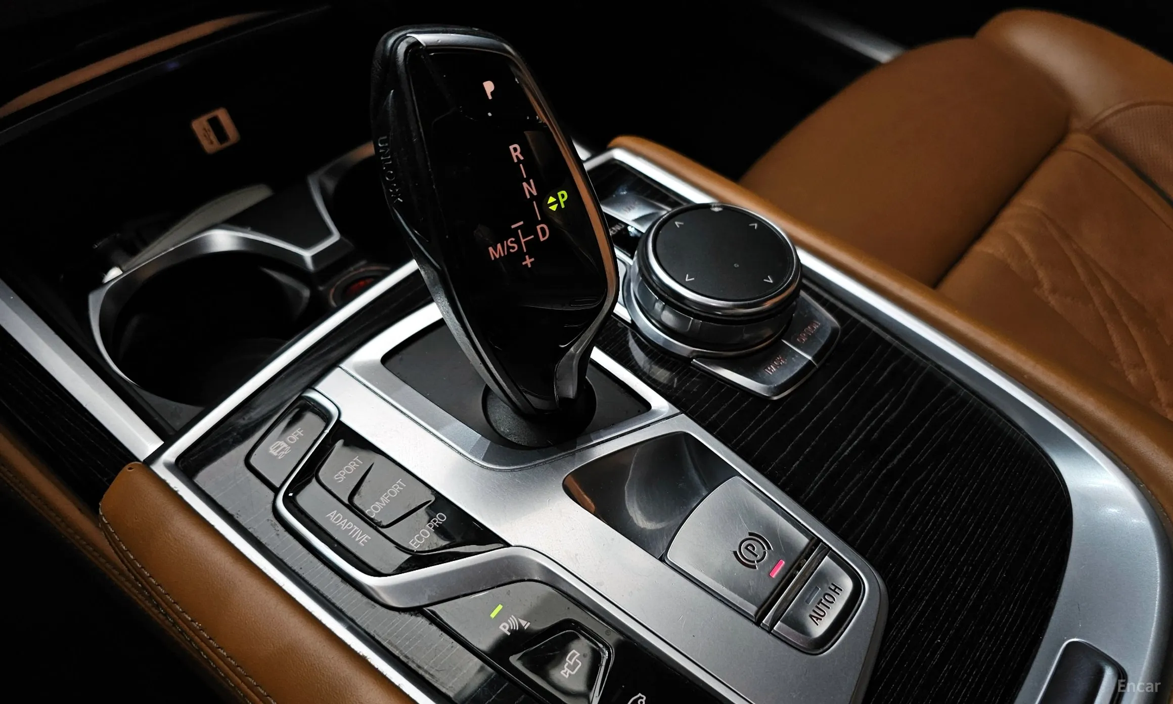 BMW 7 Series (G11) превью 9