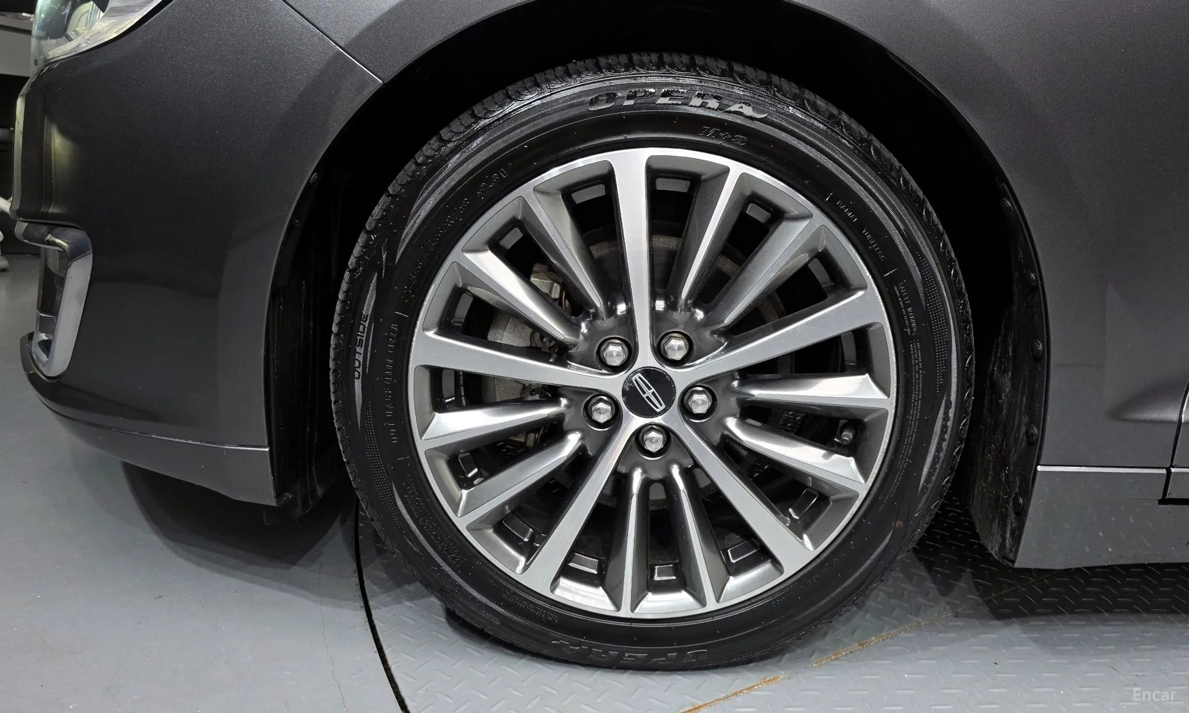 Lincoln New MKZ превью 5