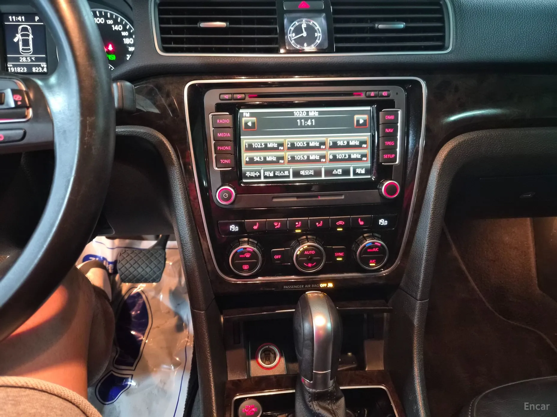 Volkswagen The New Passat превью 12