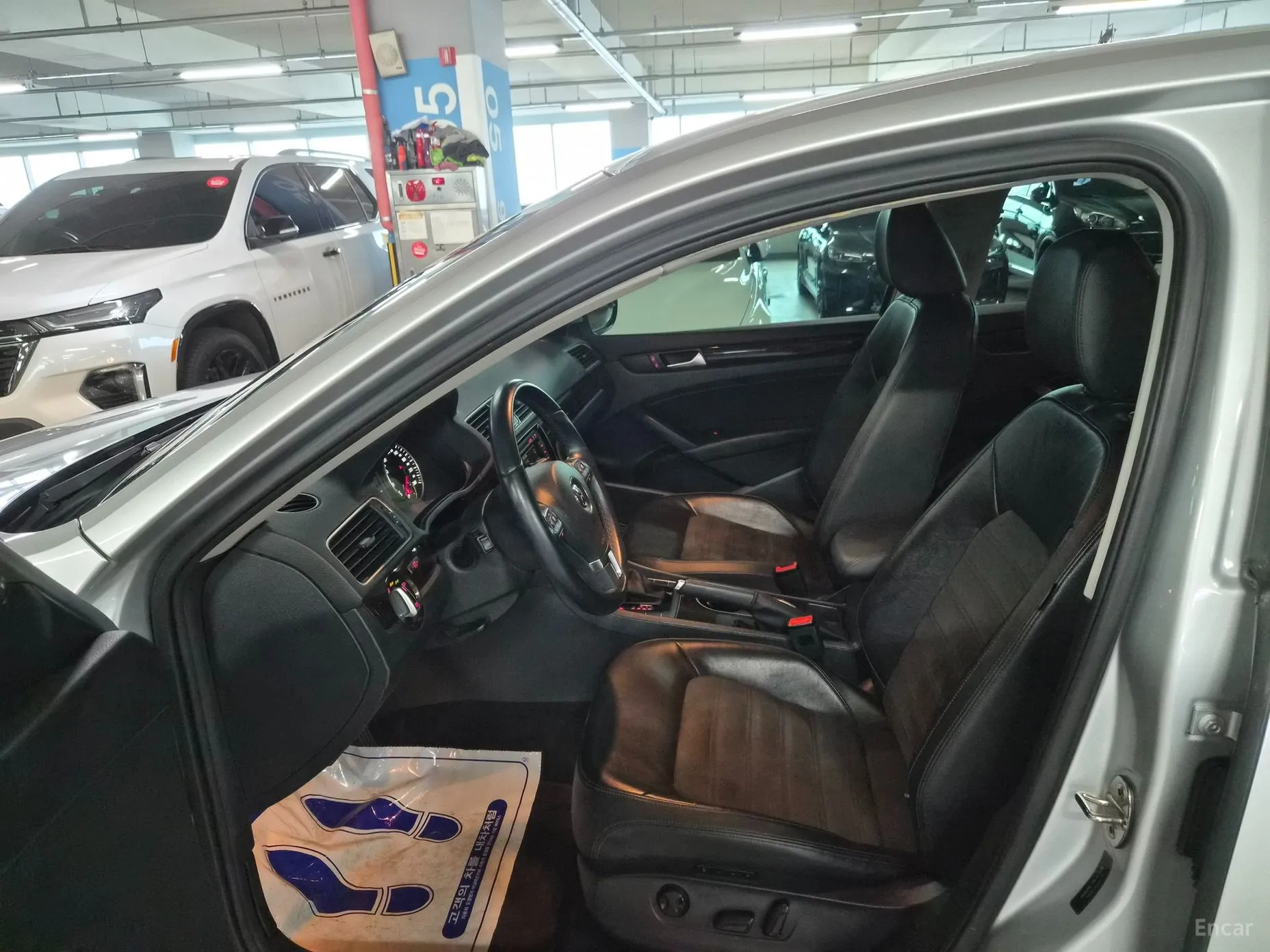 Volkswagen The New Passat превью 17