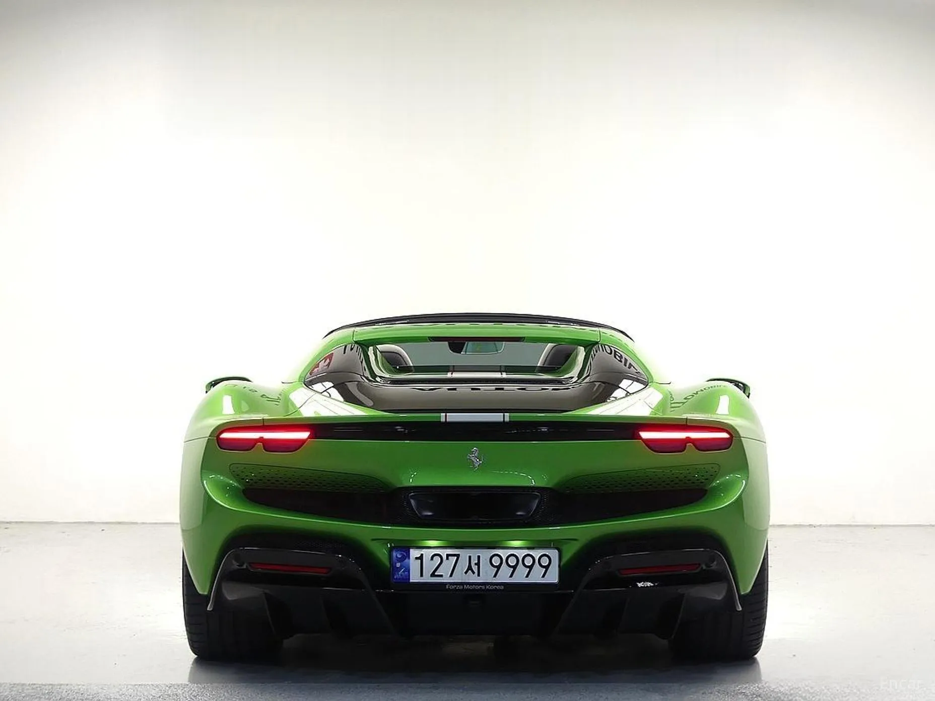 Ferrari 296 GTS превью 3