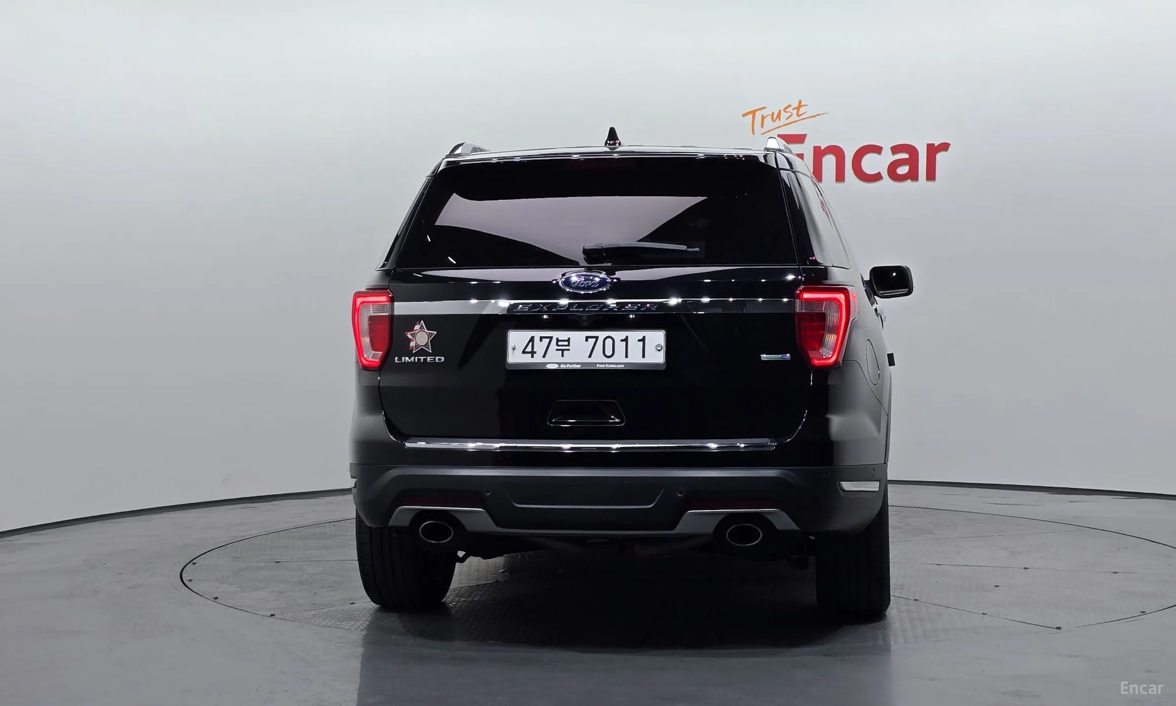 Ford Explorer превью 4