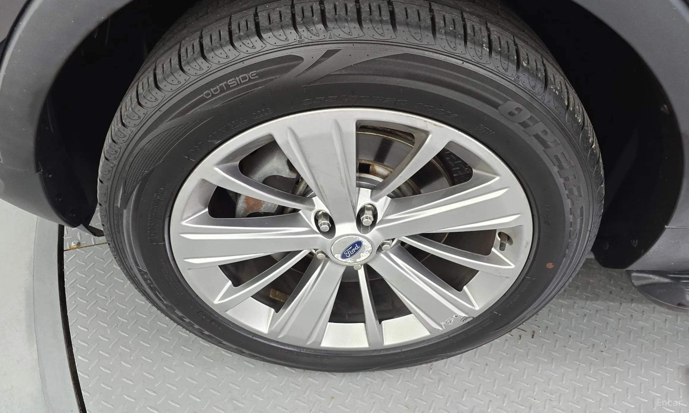Ford Explorer превью 5