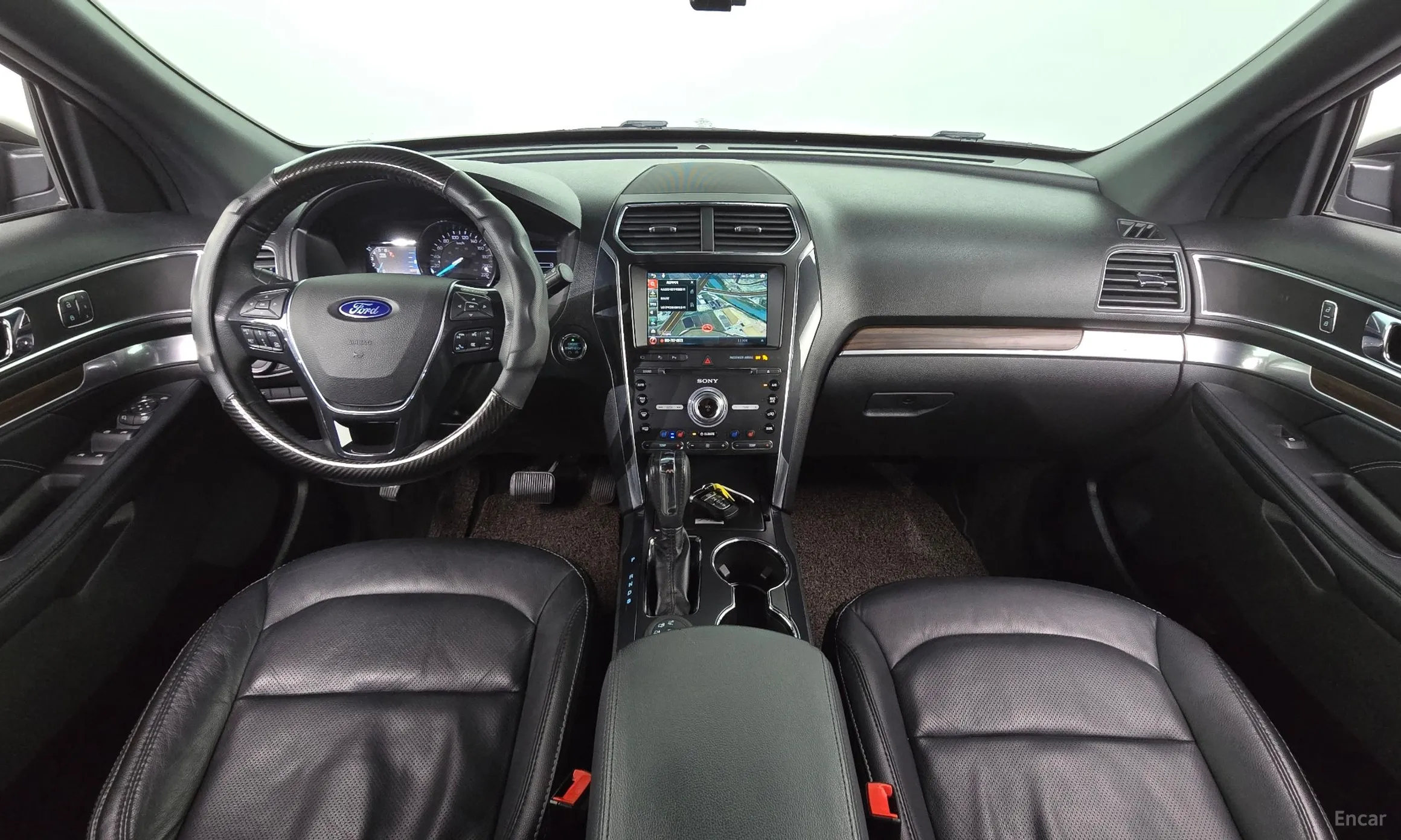 Ford Explorer превью 7
