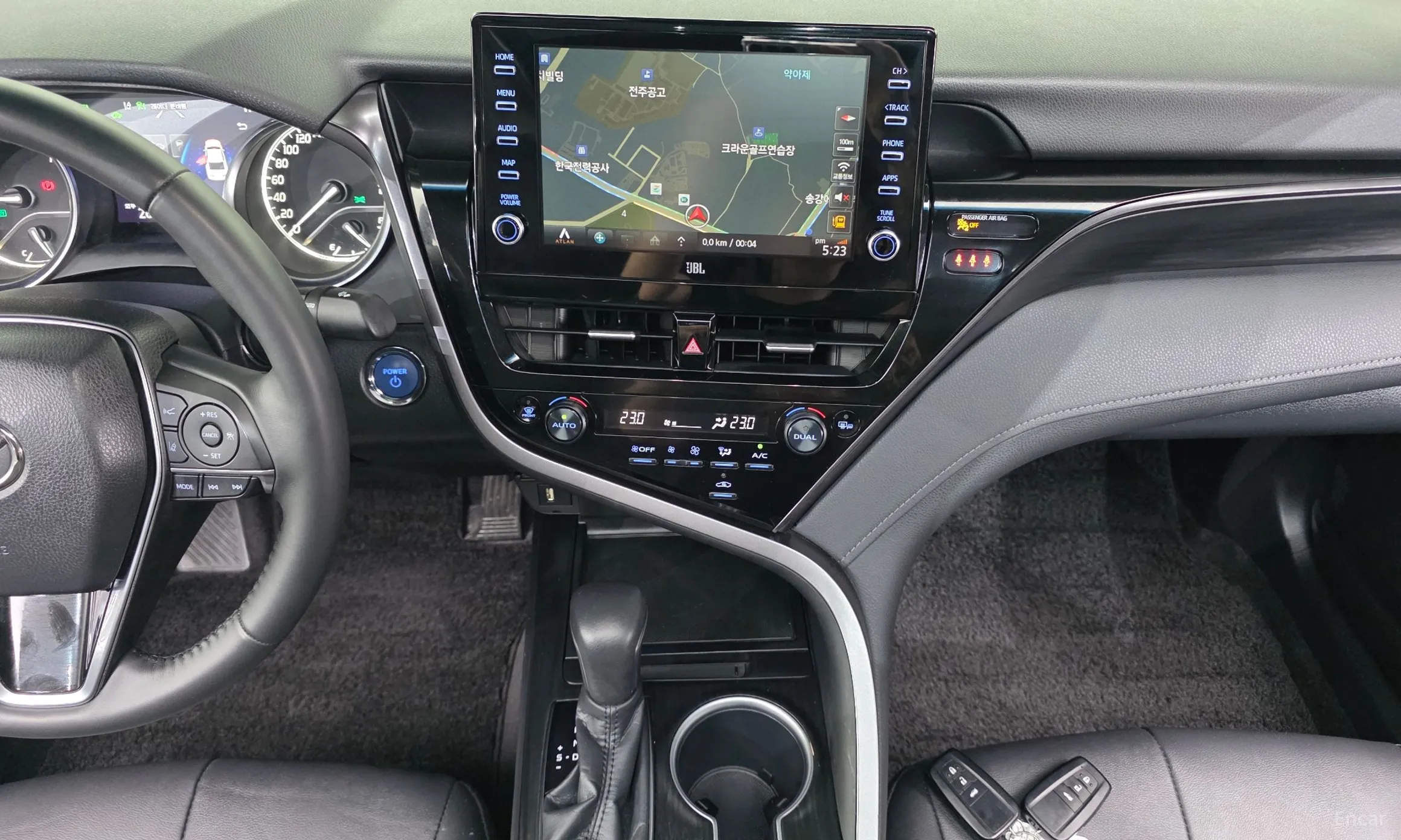 Toyota Camry (XV70) превью 15