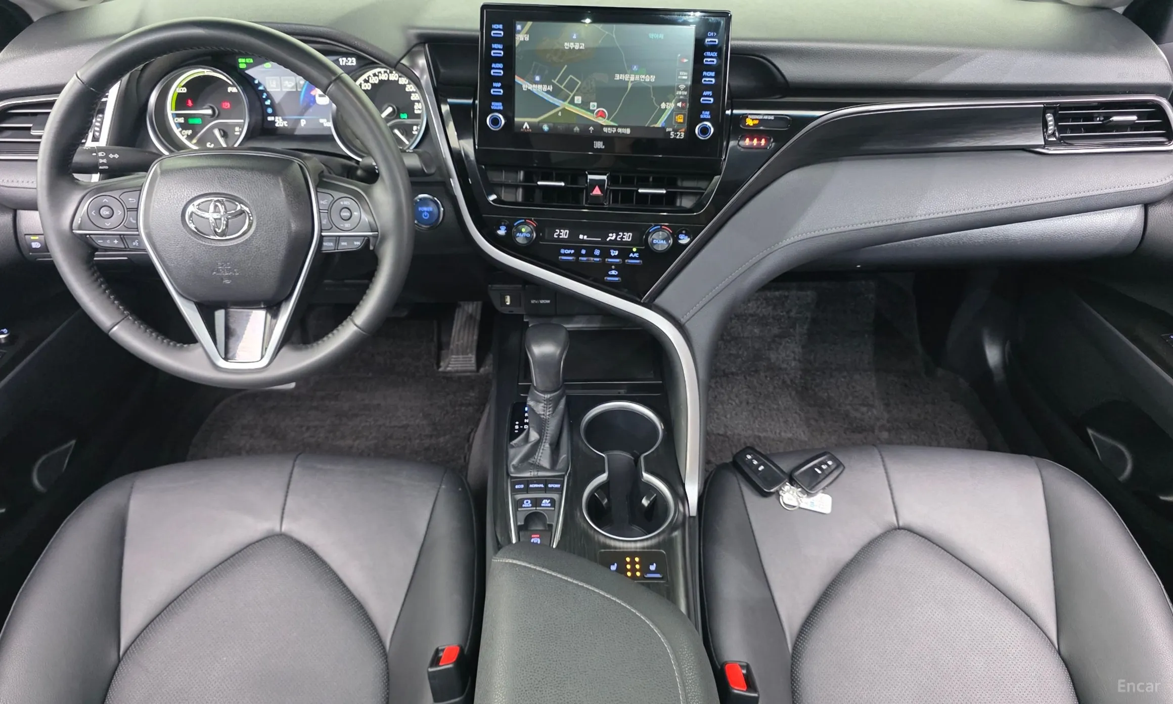 Toyota Camry (XV70) превью 7