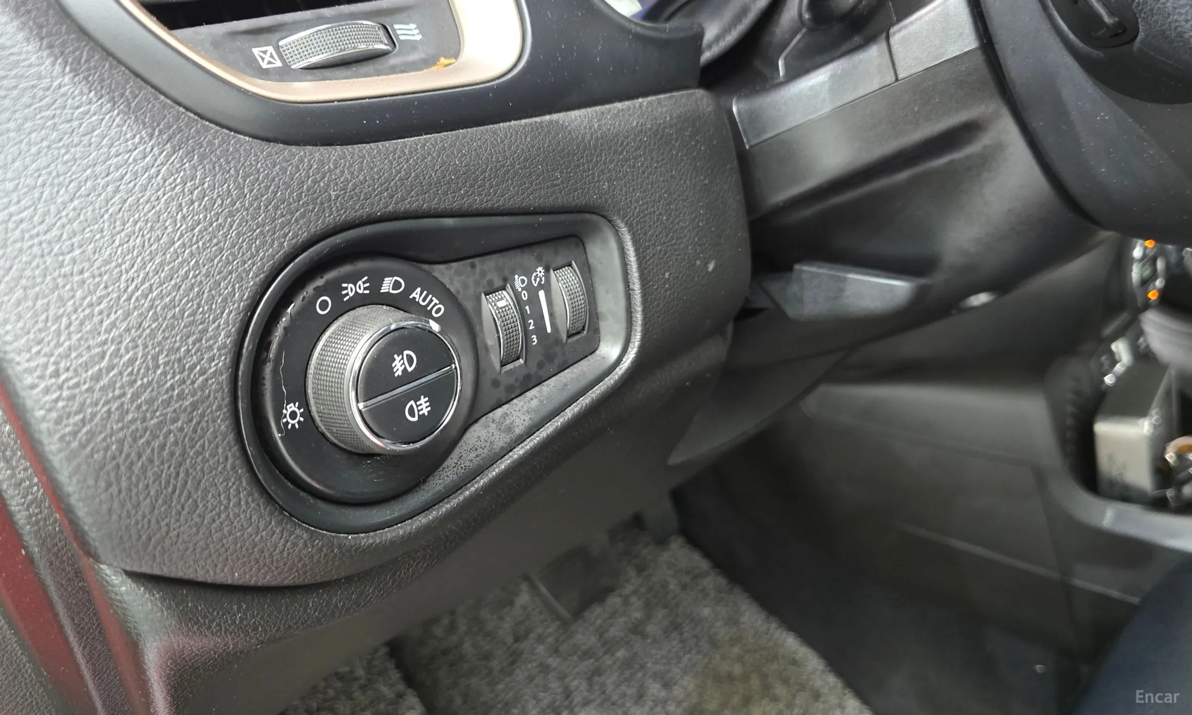 Jeep Renegade превью 15