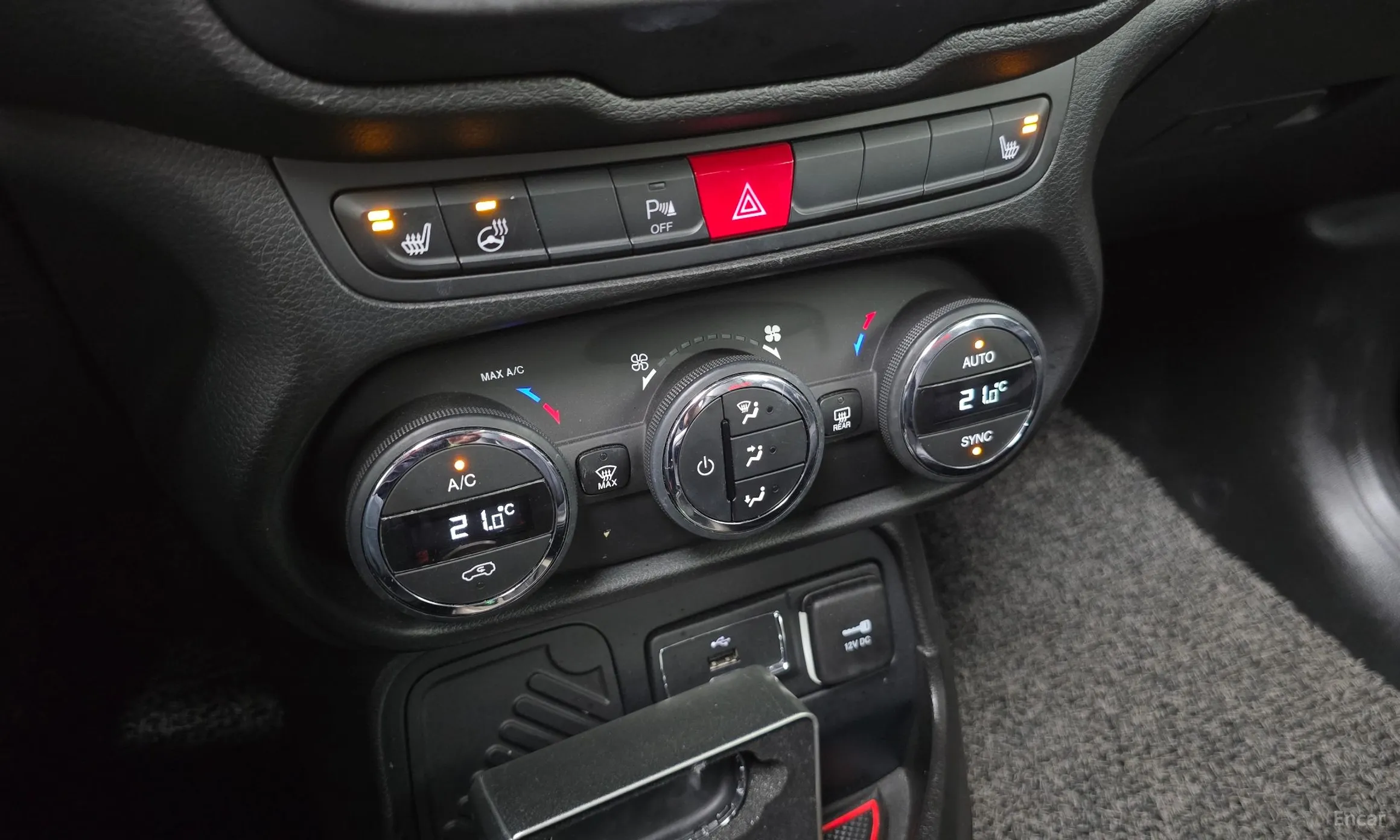 Jeep Renegade превью 17