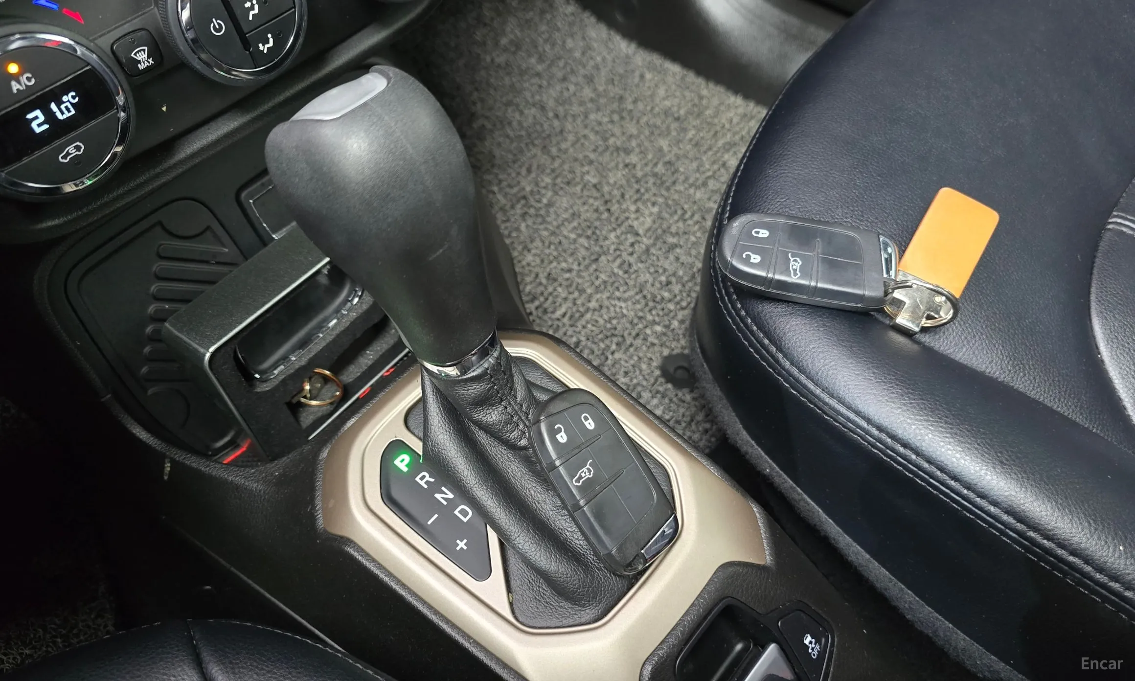 Jeep Renegade превью 9
