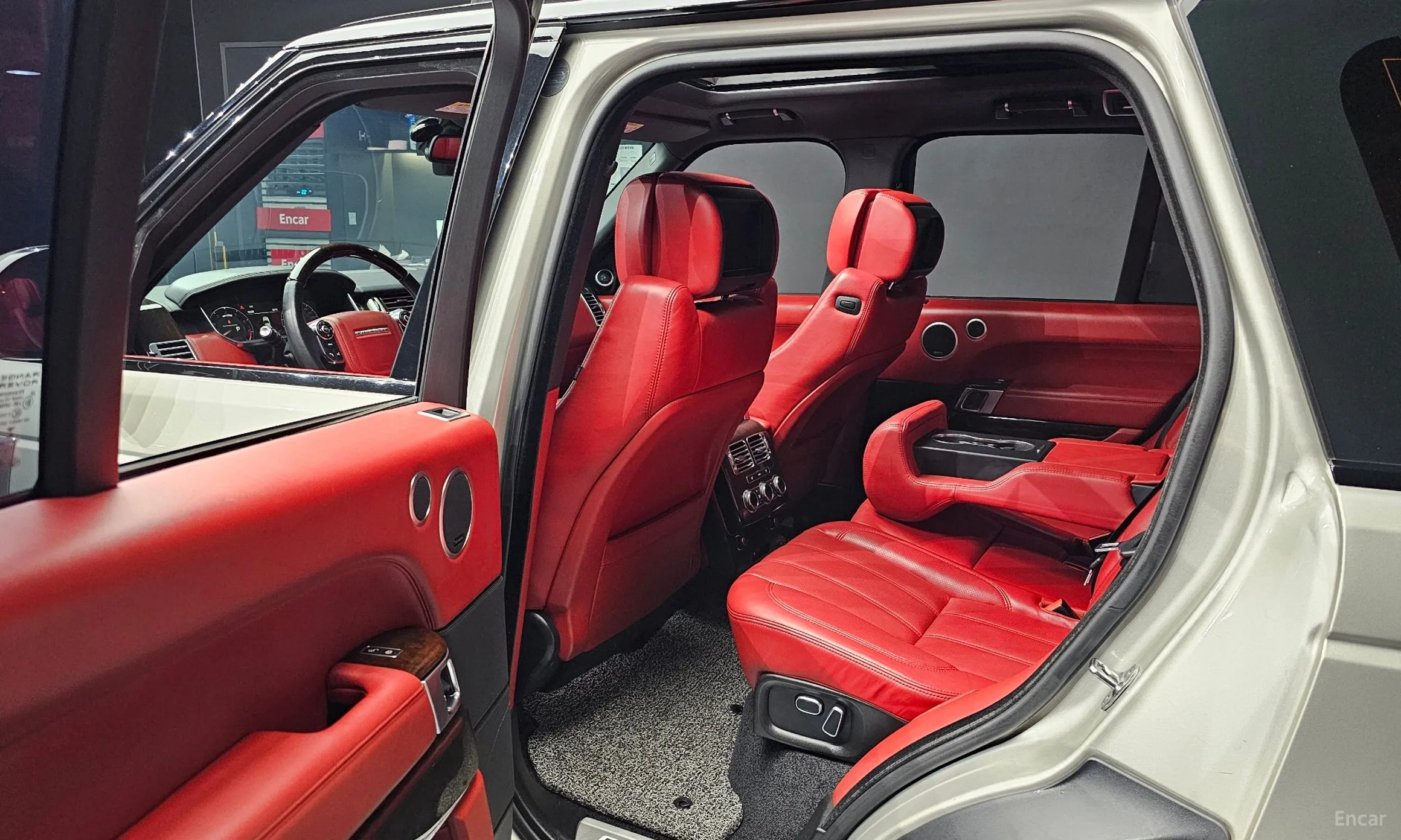 Land Rover Range Rover 4th Generation превью 12