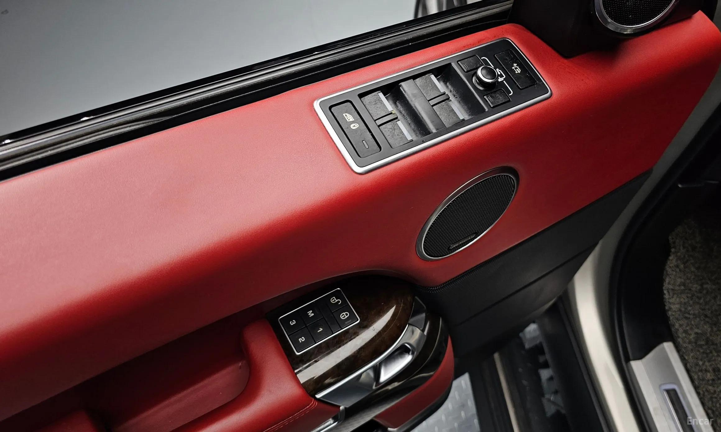 Land Rover Range Rover 4th Generation превью 16