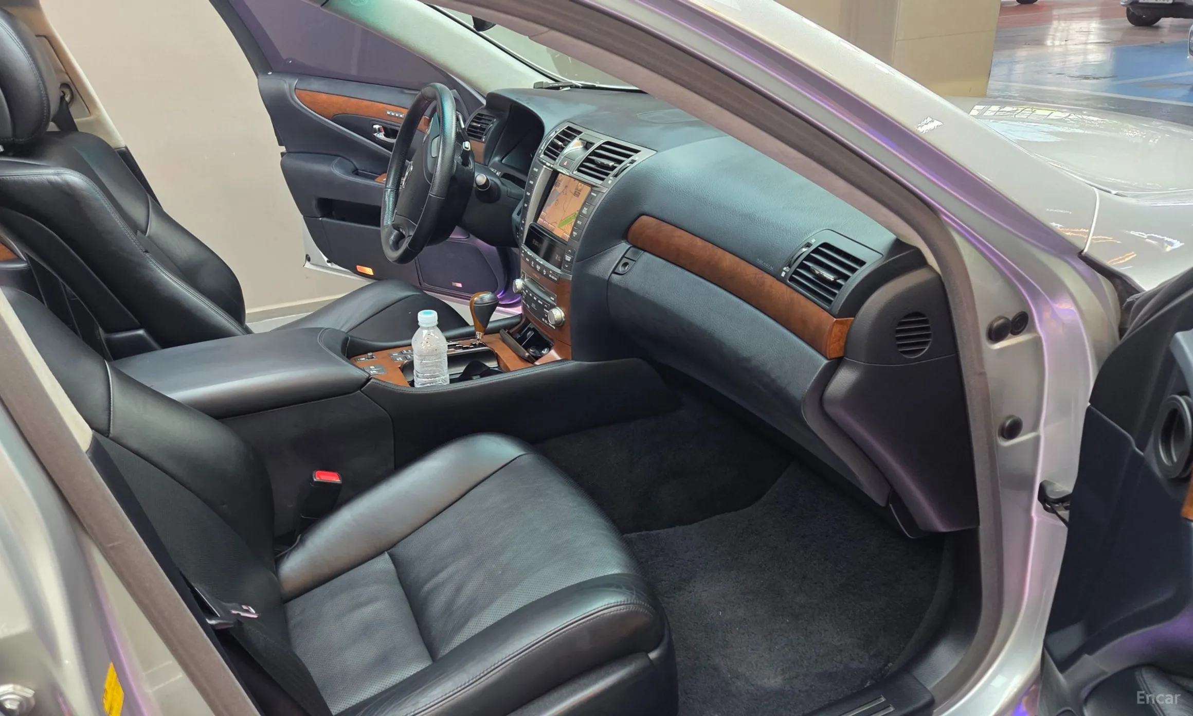 Lexus LS460 превью 11