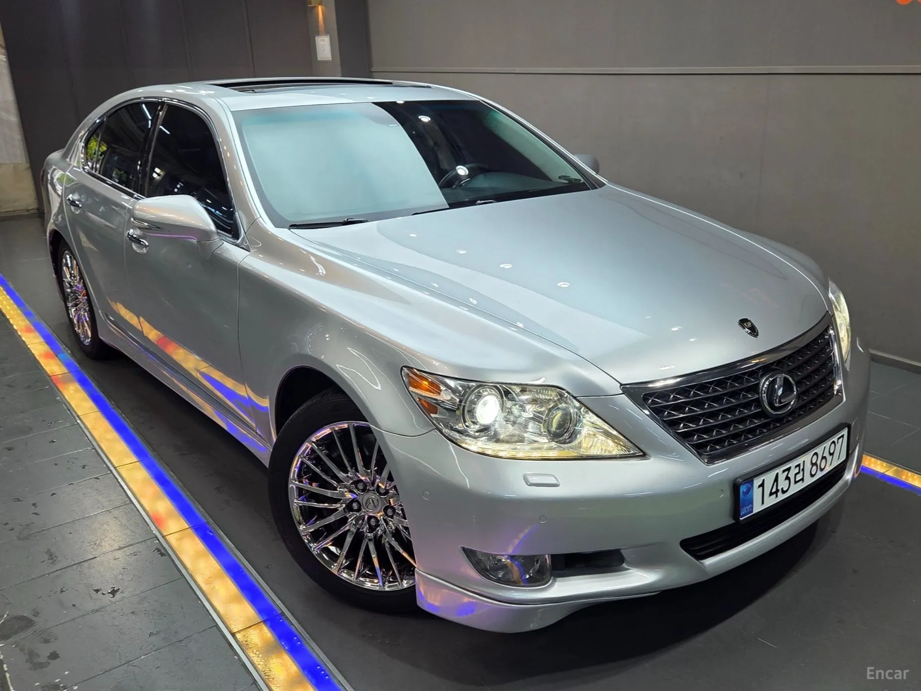 Lexus LS460