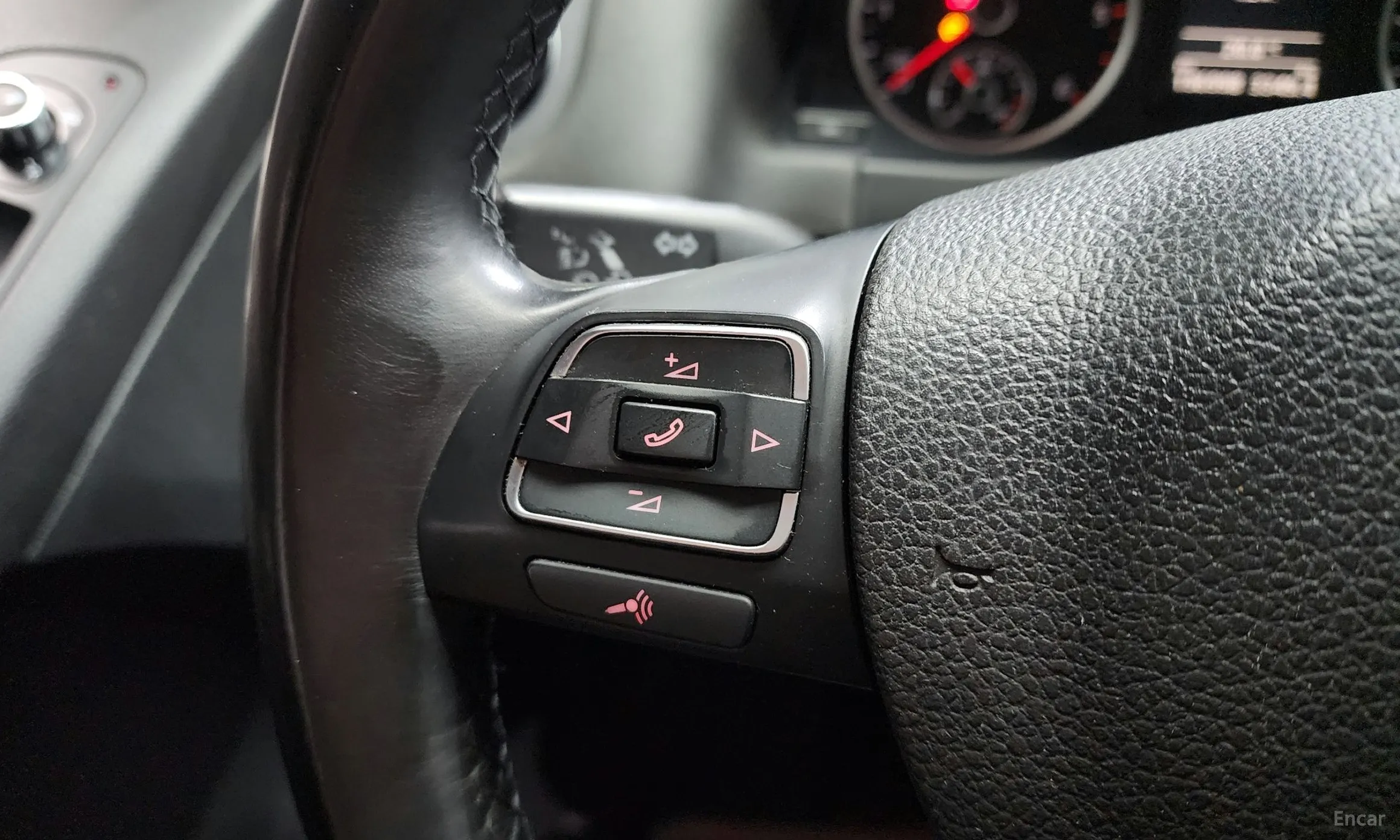 Volkswagen New Tiguan превью 19